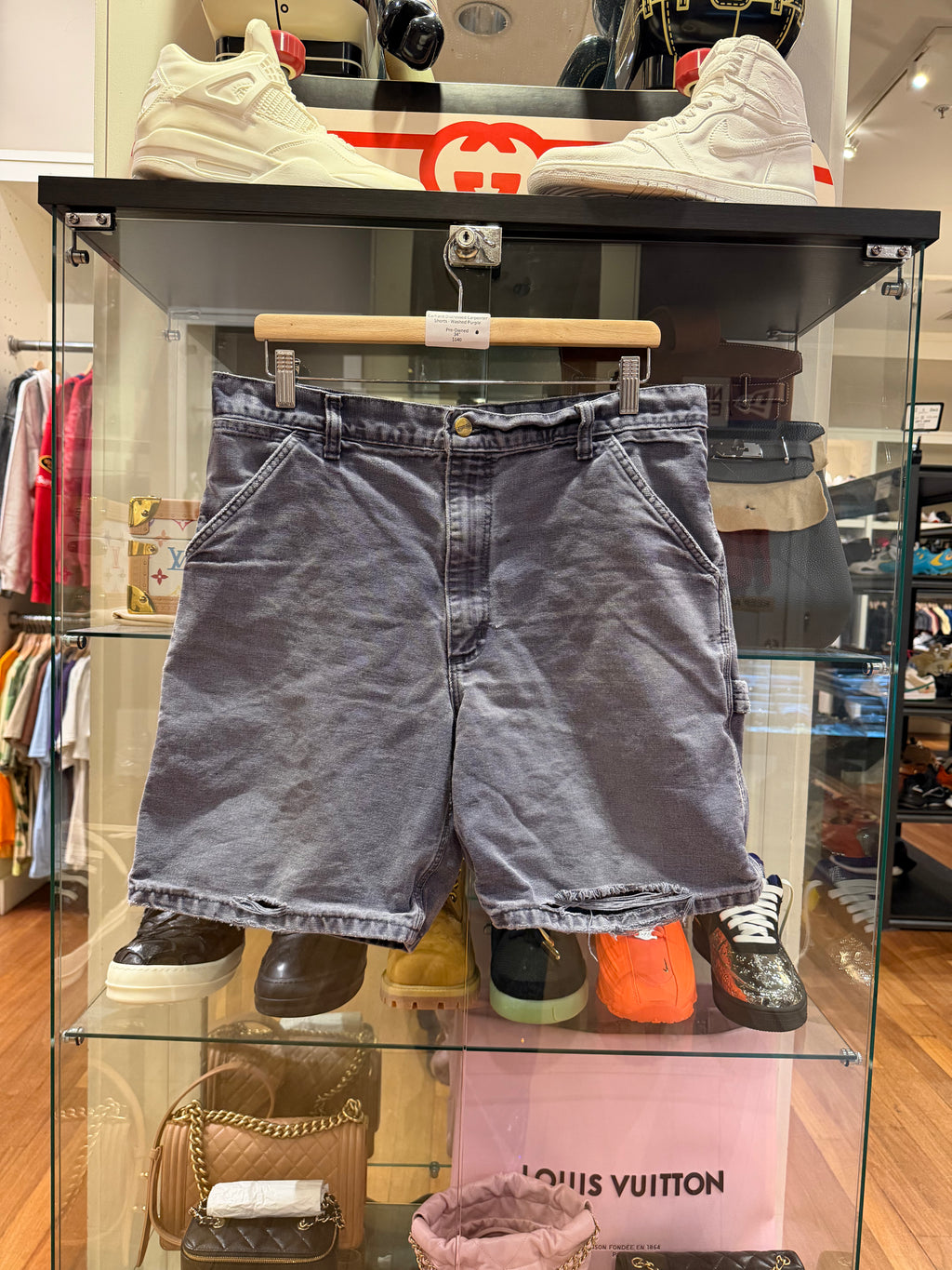 Carhartt Distressed Carpenter
Shorts