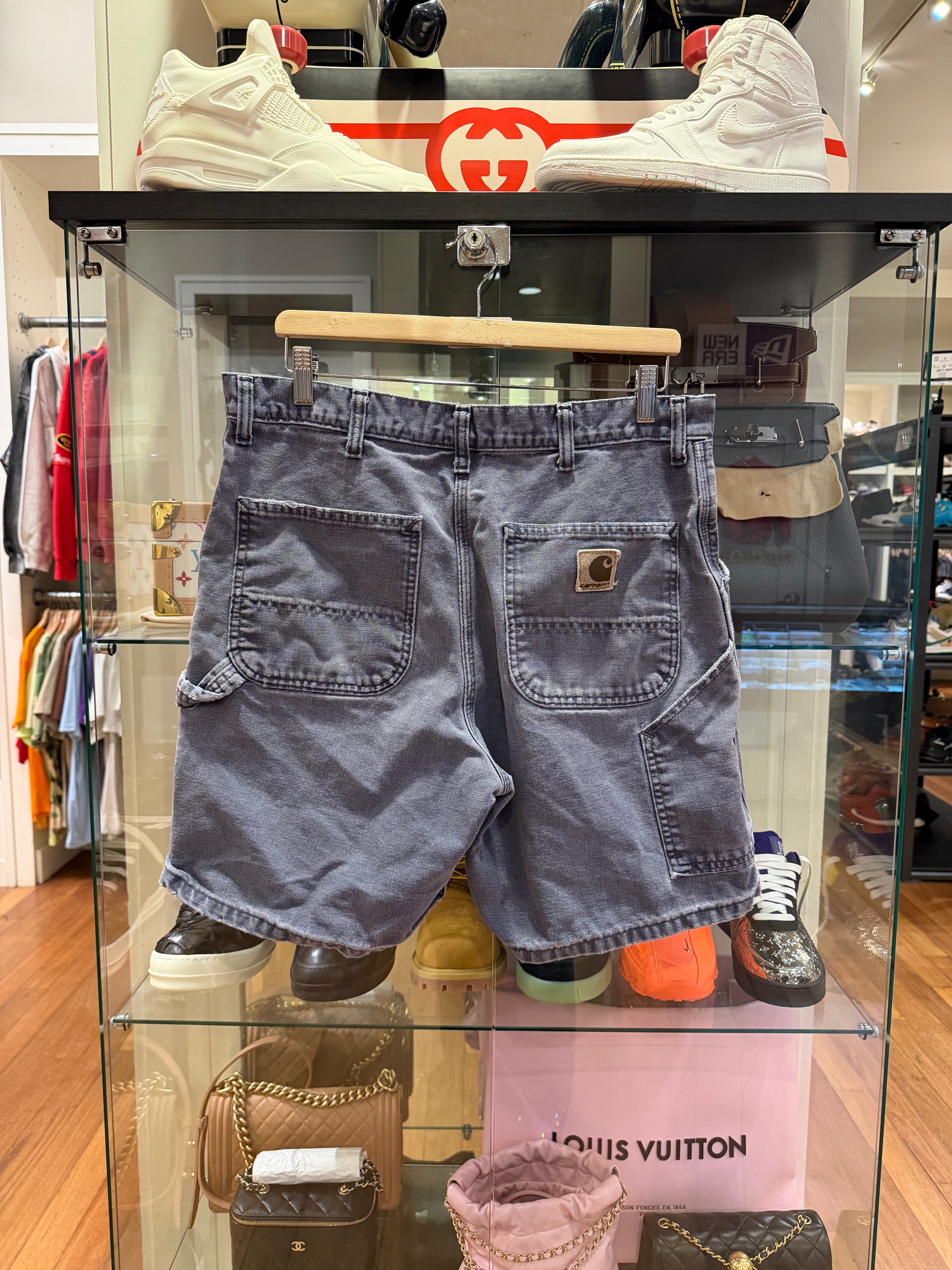 Carhartt Distressed Carpenter
Shorts