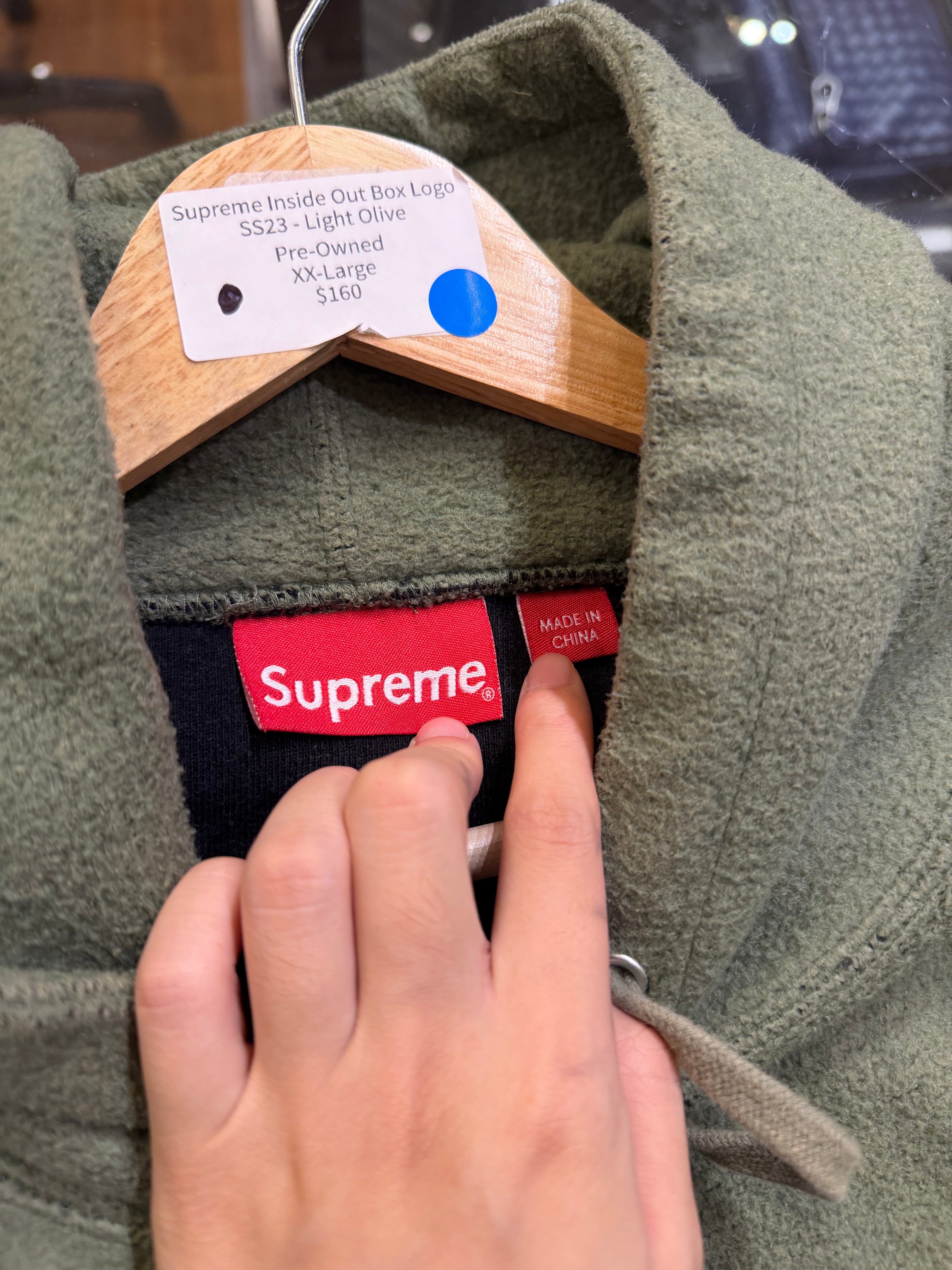Supreme Inside Out Box Logo
SS23 - Light Olive