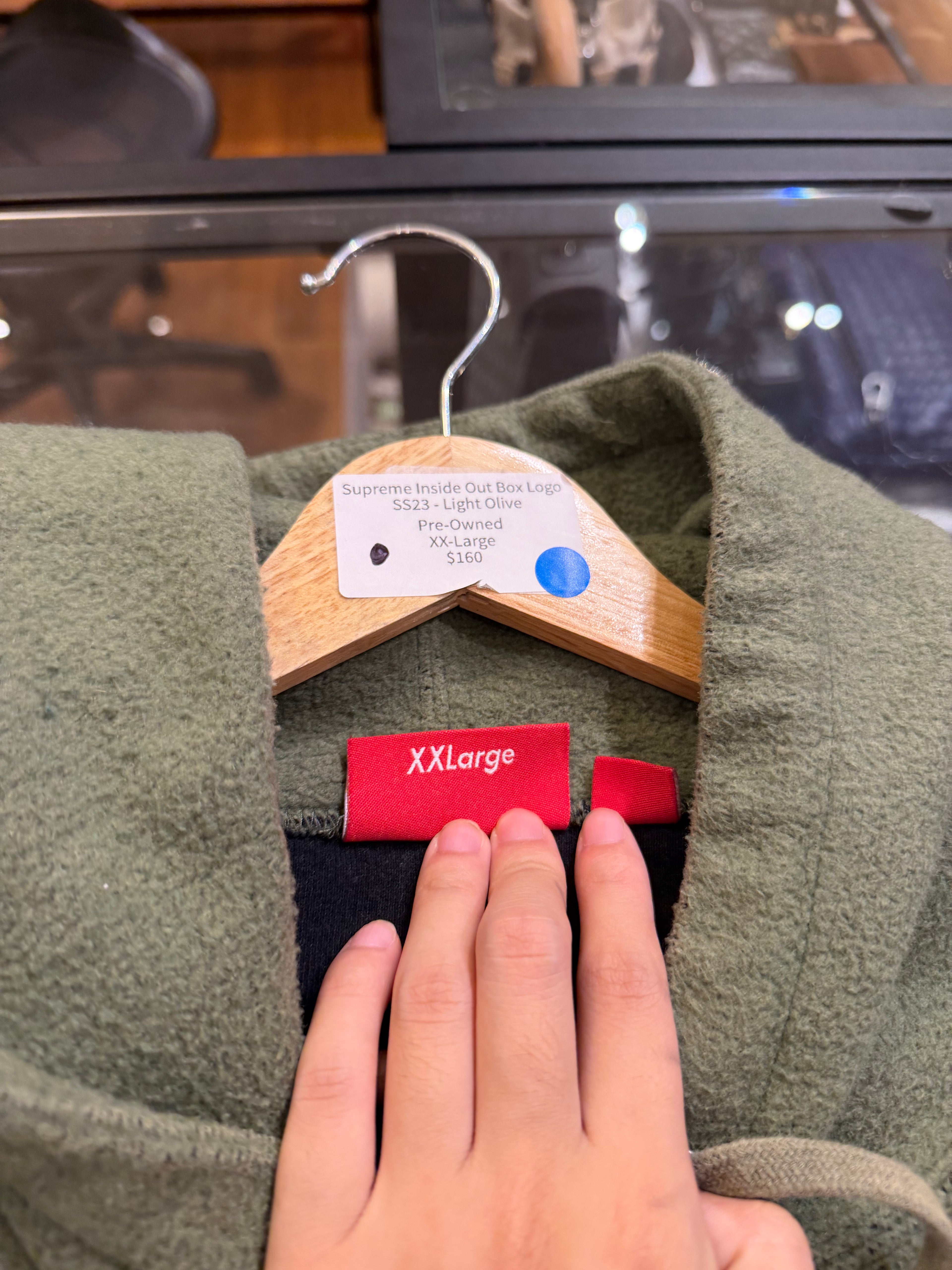Supreme Inside Out Box Logo
SS23 - Light Olive