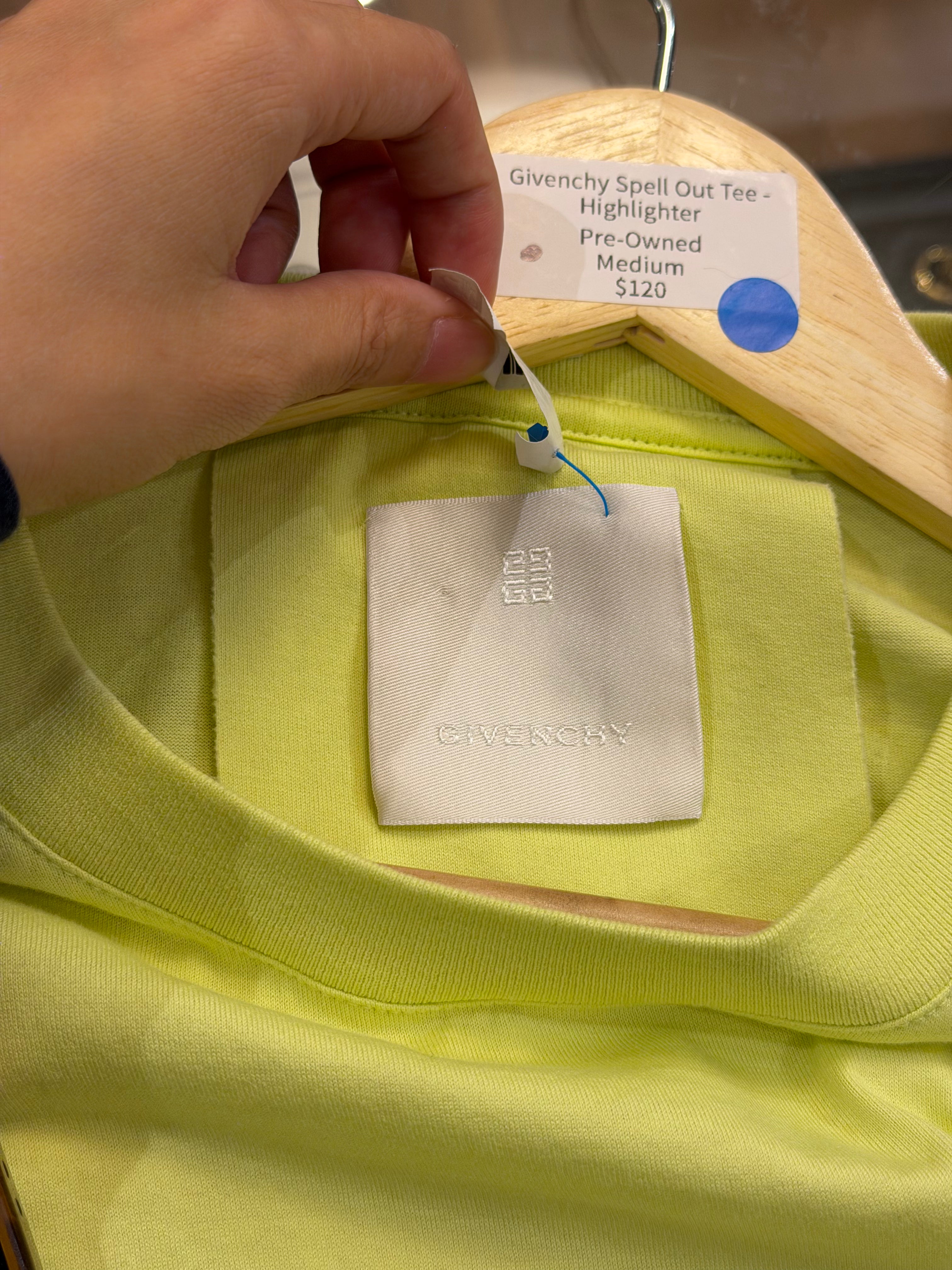 Givenchy Spell Out Tee -
Highlighter