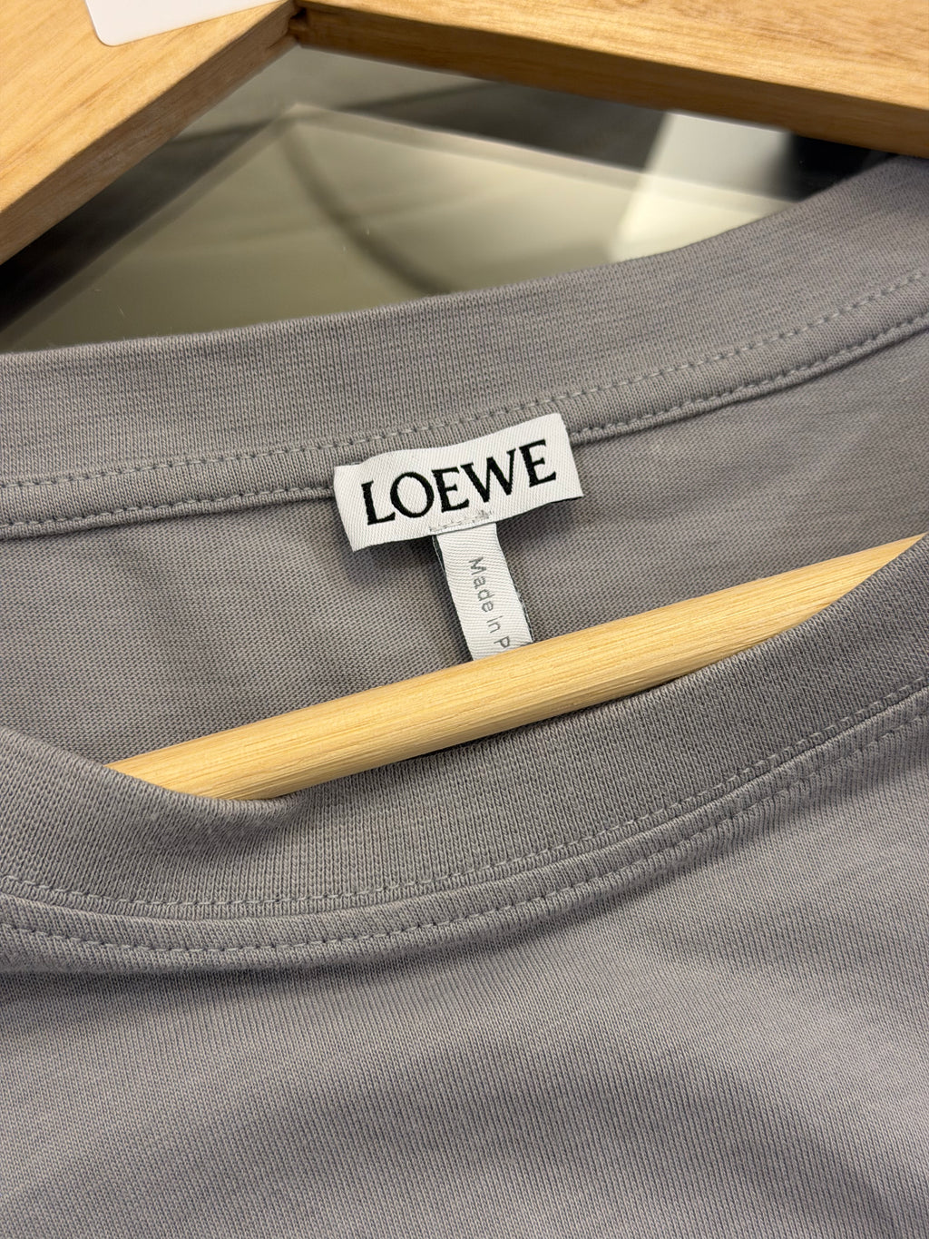 Loewe Embroidered
Two-Tone Anagram Pocket
Tee - Grey