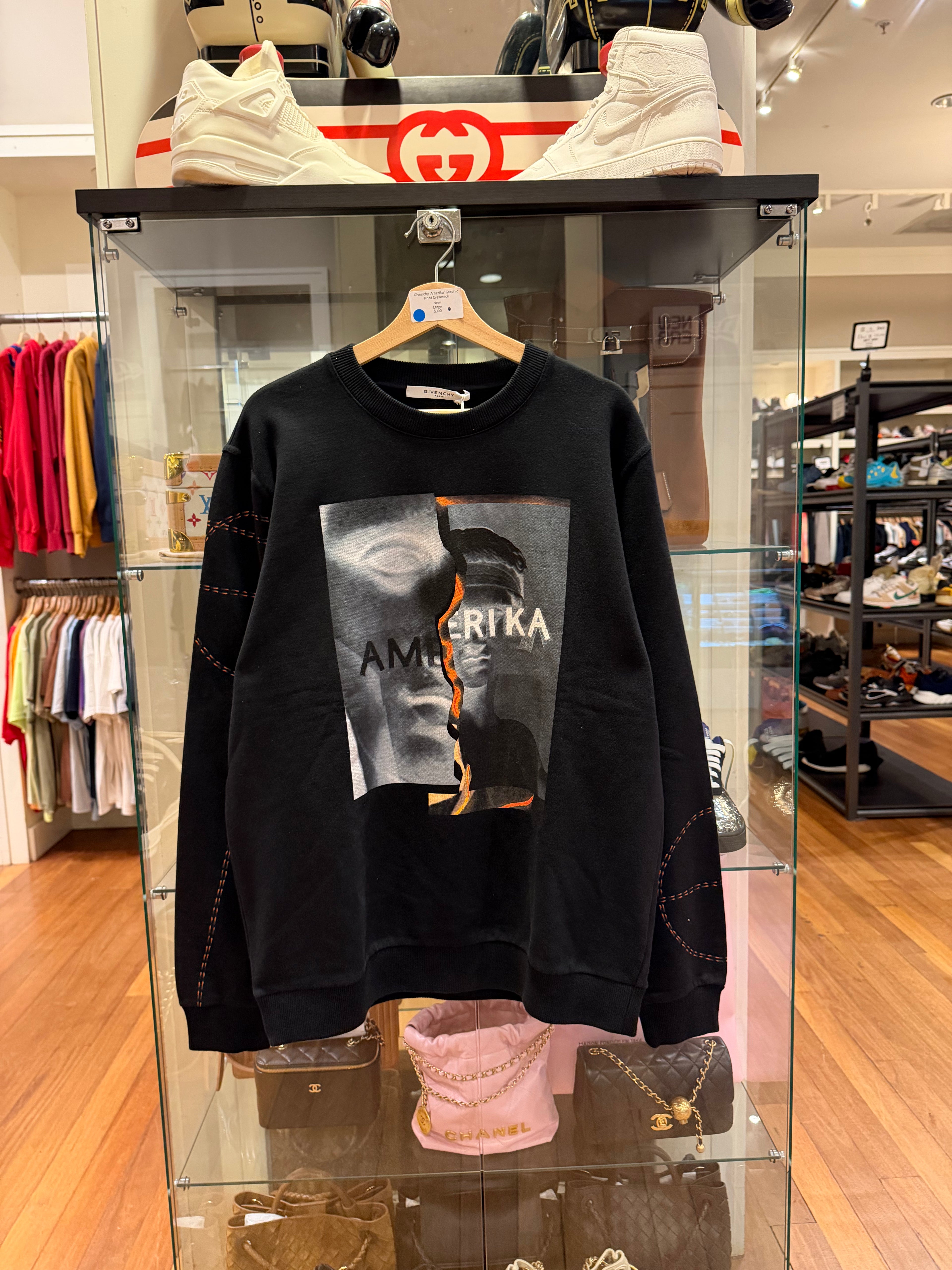 Givenchy 'Amerika' Graphic
Print Crewneck