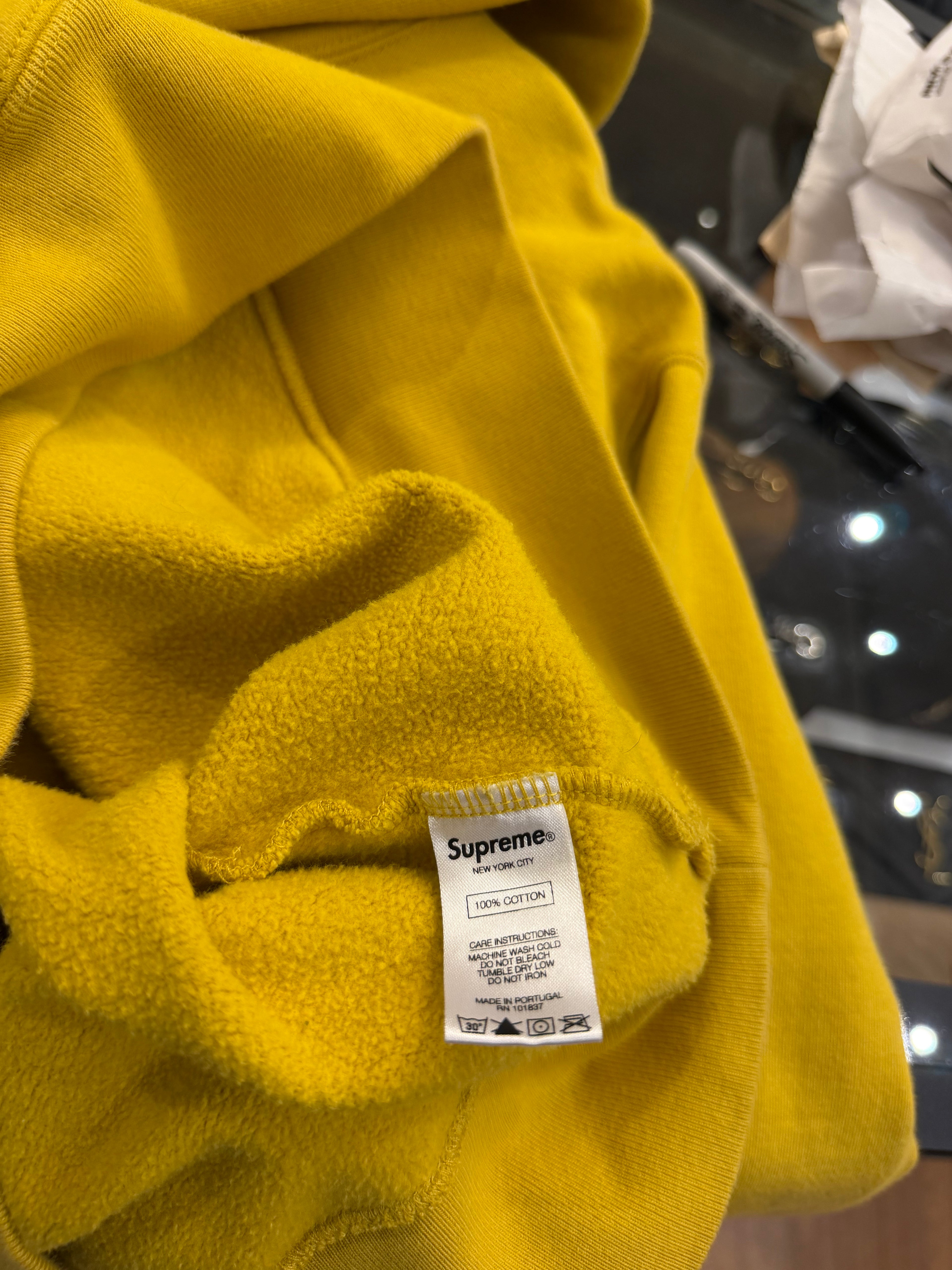 Supreme Chainstitch Hoodie -
Yellow