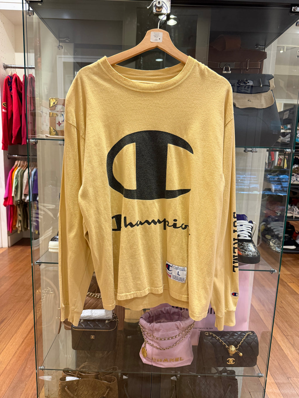 Supreme x
Champion Longsleeve Beige