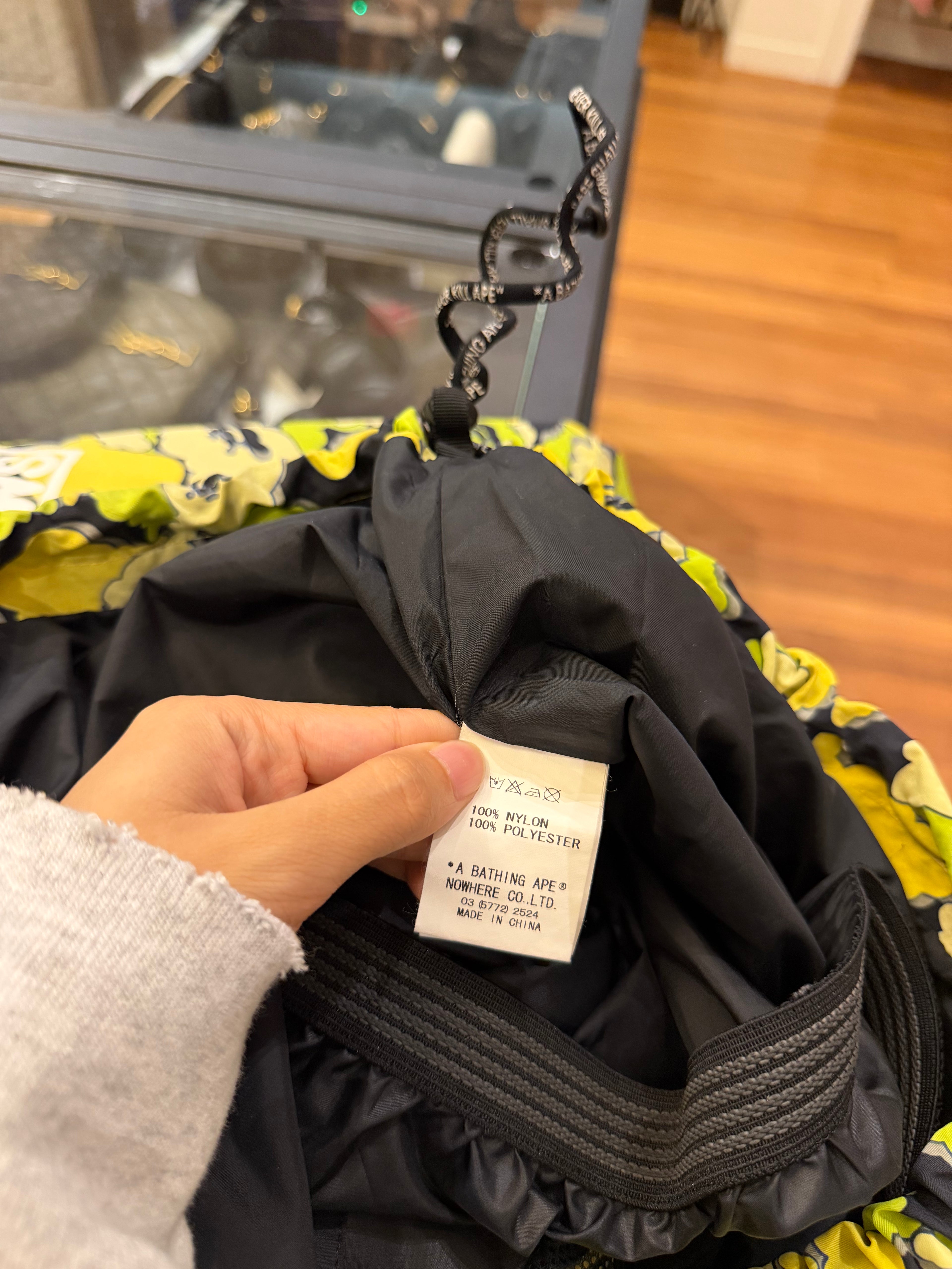 Bape x Kaws OG Cloud Camo
Snowboard Jacket -
Green/Yellow