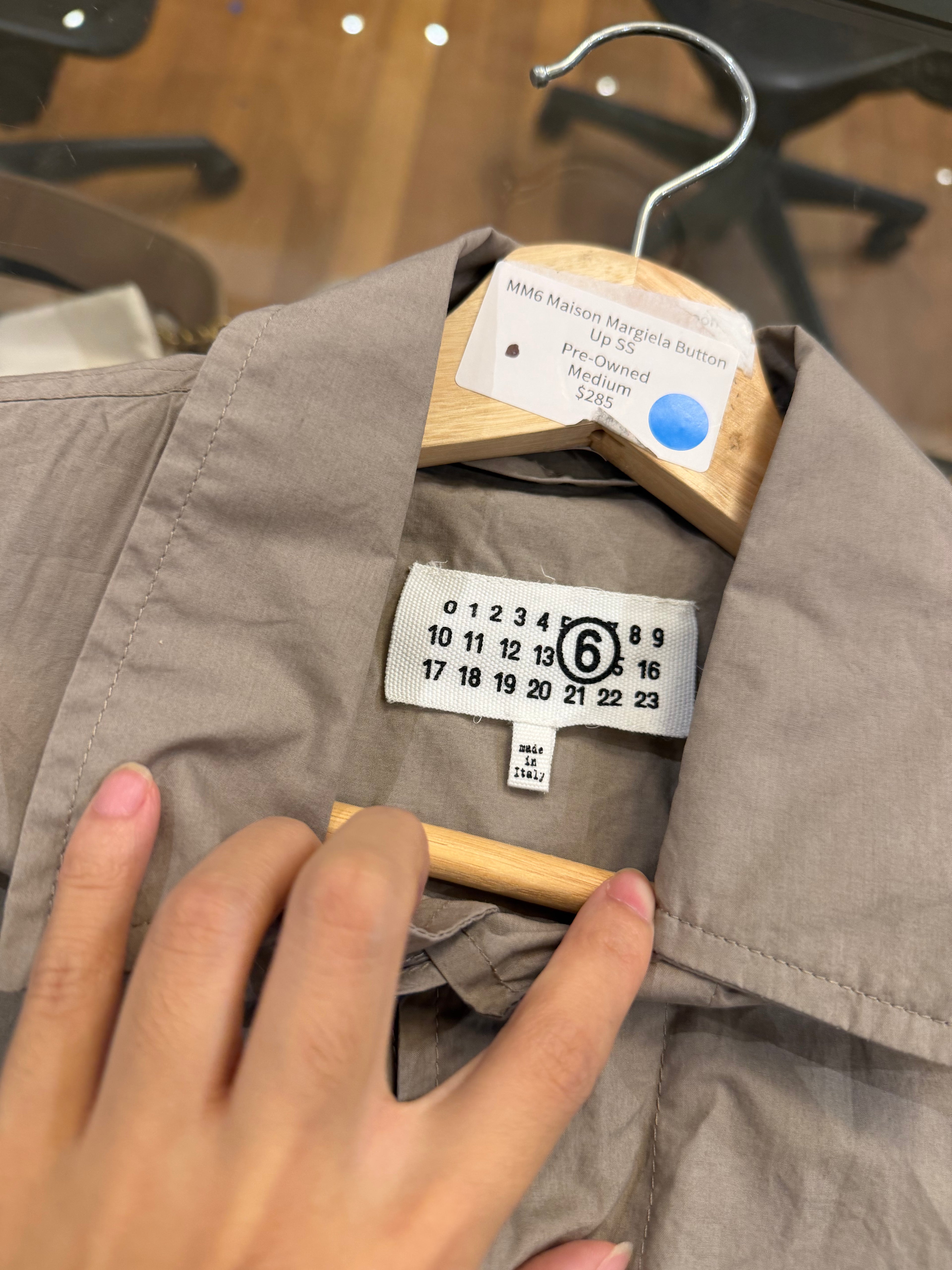 MM6 Maison Margiela Button
Up SS