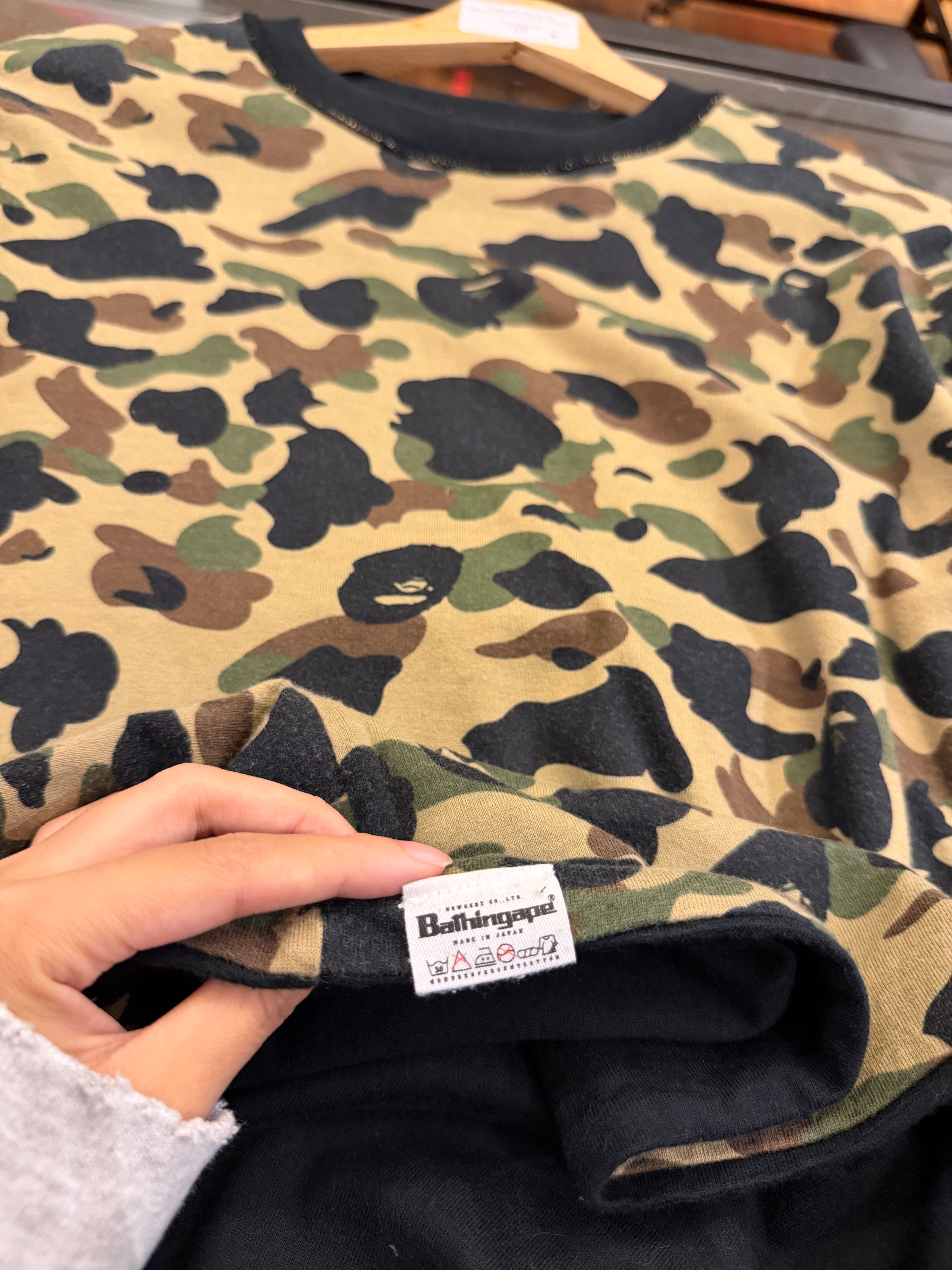 Bape OG 1st Camo
Reverseible LS Shirt - Green