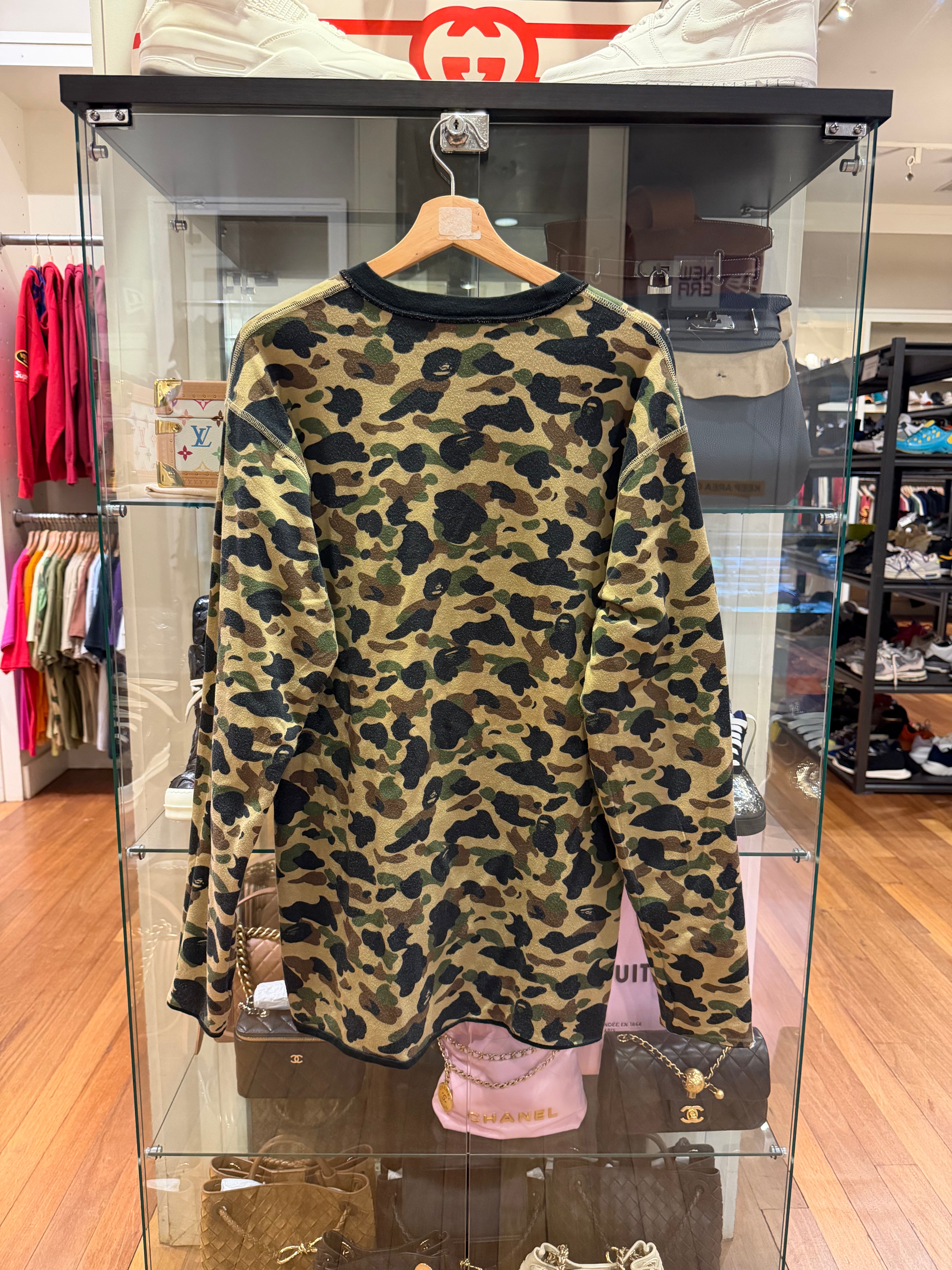 Bape OG 1st Camo
Reverseible LS Shirt - Green