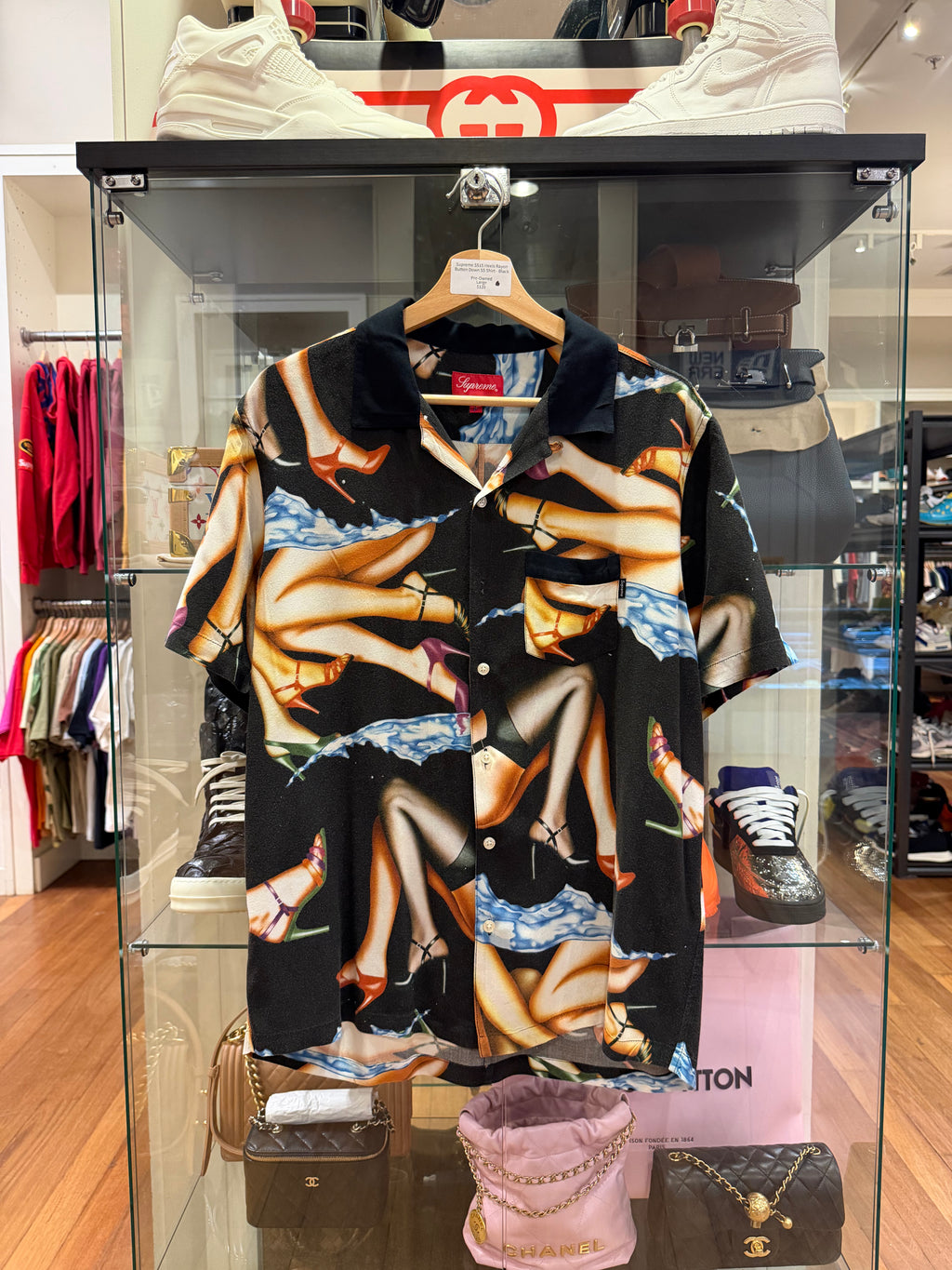 Supreme SS15 Heels Rayon
Button Down SS Shirt - Black