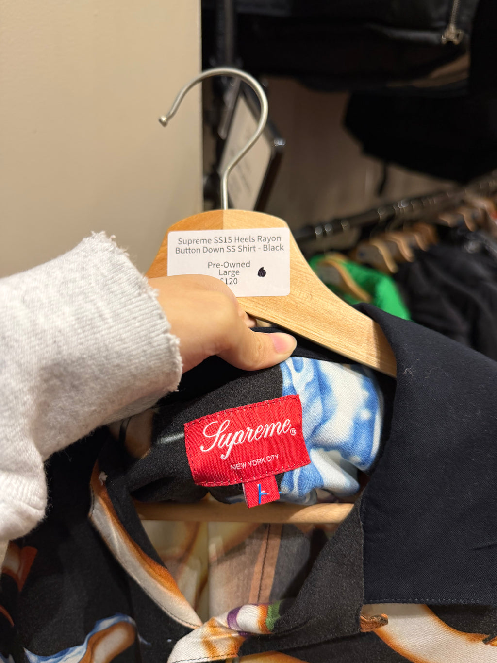 Supreme SS15 Heels Rayon
Button Down SS Shirt - Black