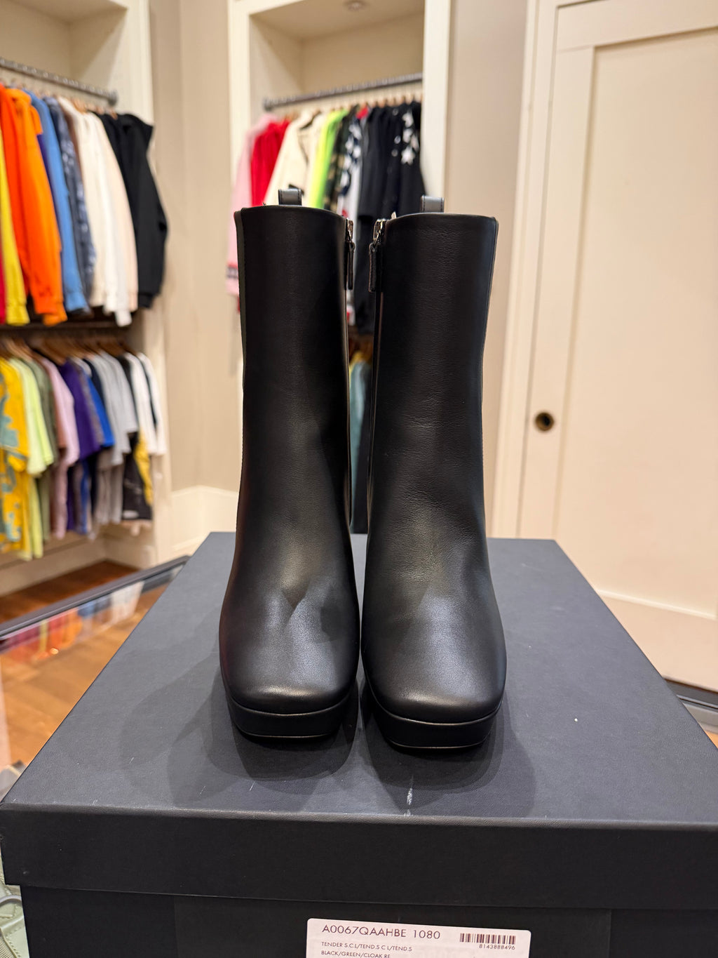 Gucci Women’s Galleria Bootie in Black Leather
