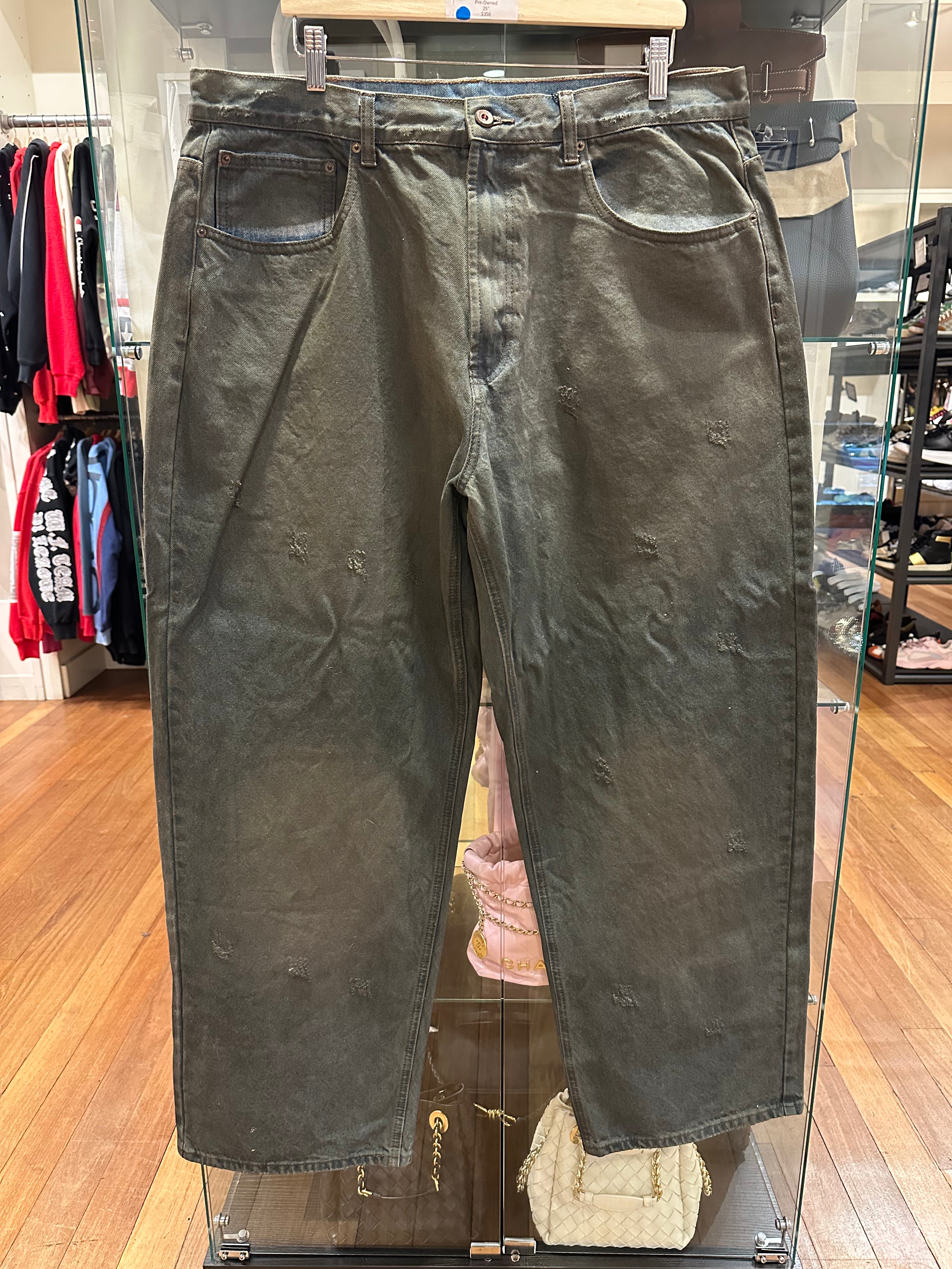 Rasberry HILLS GV Gallery Baggy Washed Denim