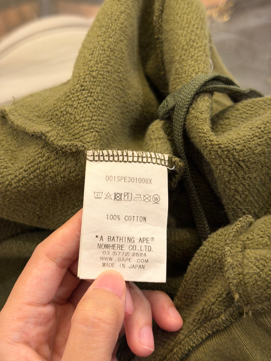 Bape 1st Camo Shark Sweat
Shorts