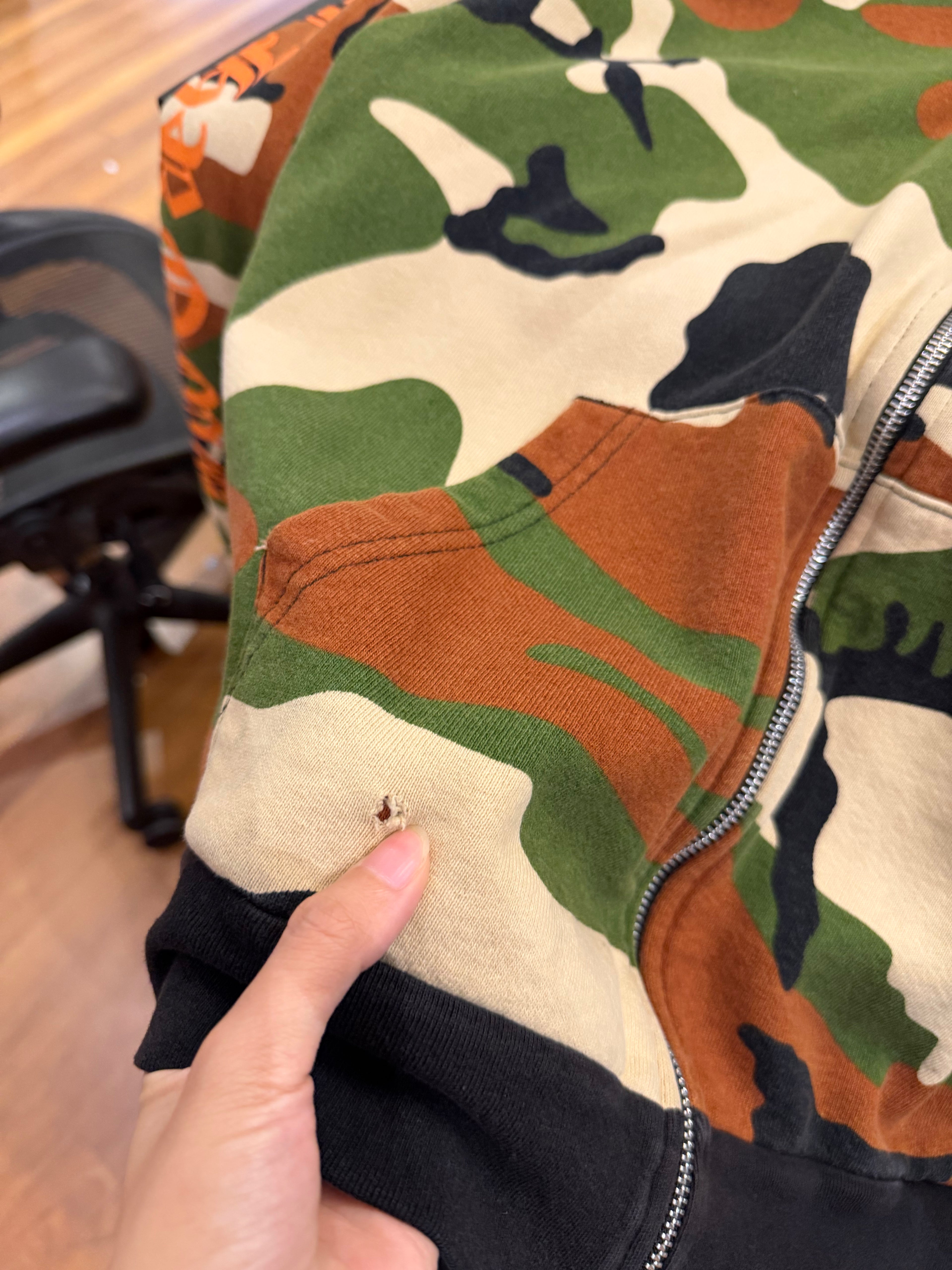 Chrome Hearts x Matty Boy
'Caution' Camo Thermal Zip
Up Hoodie