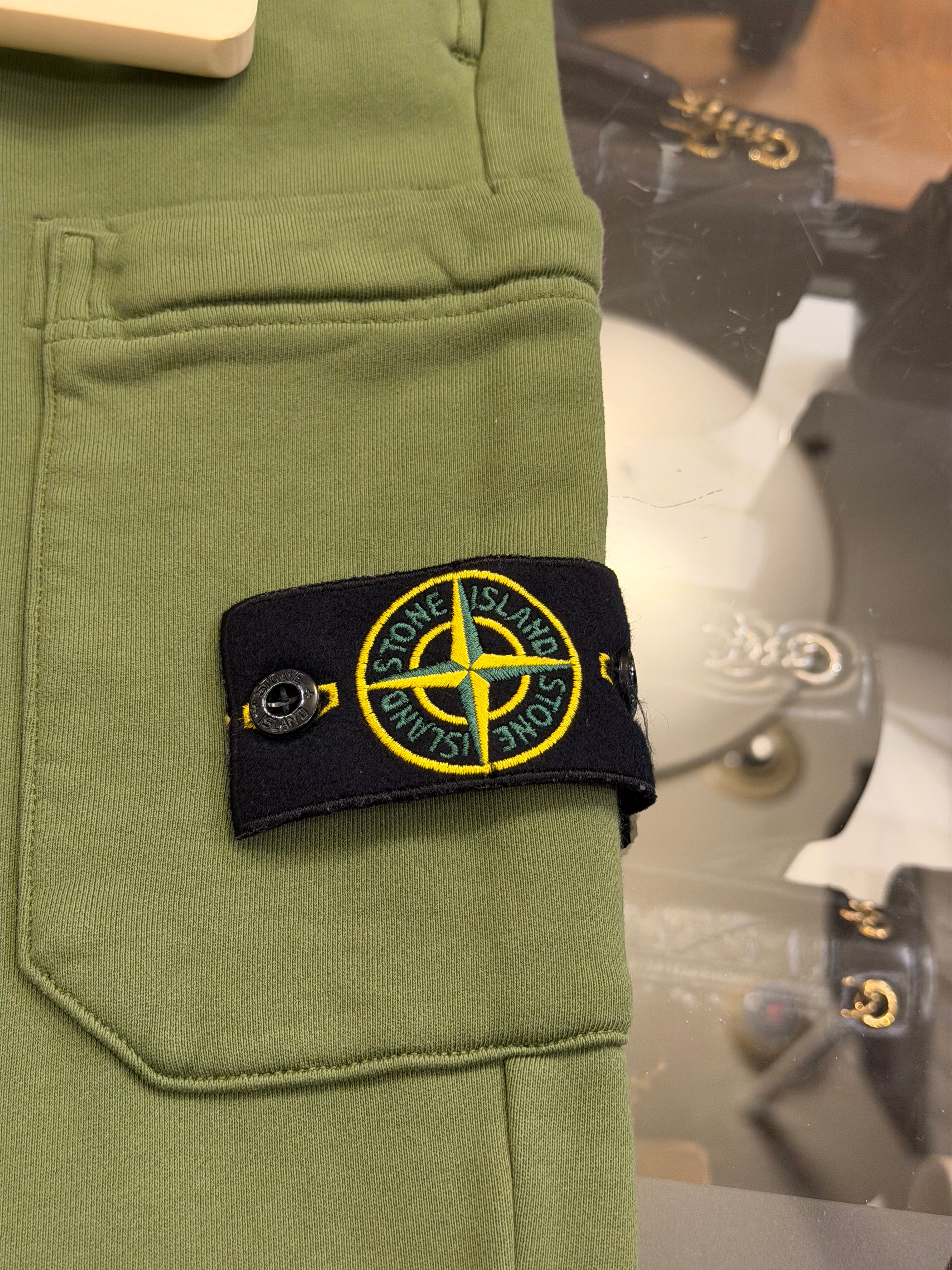Stone Island Green
Sweatpants