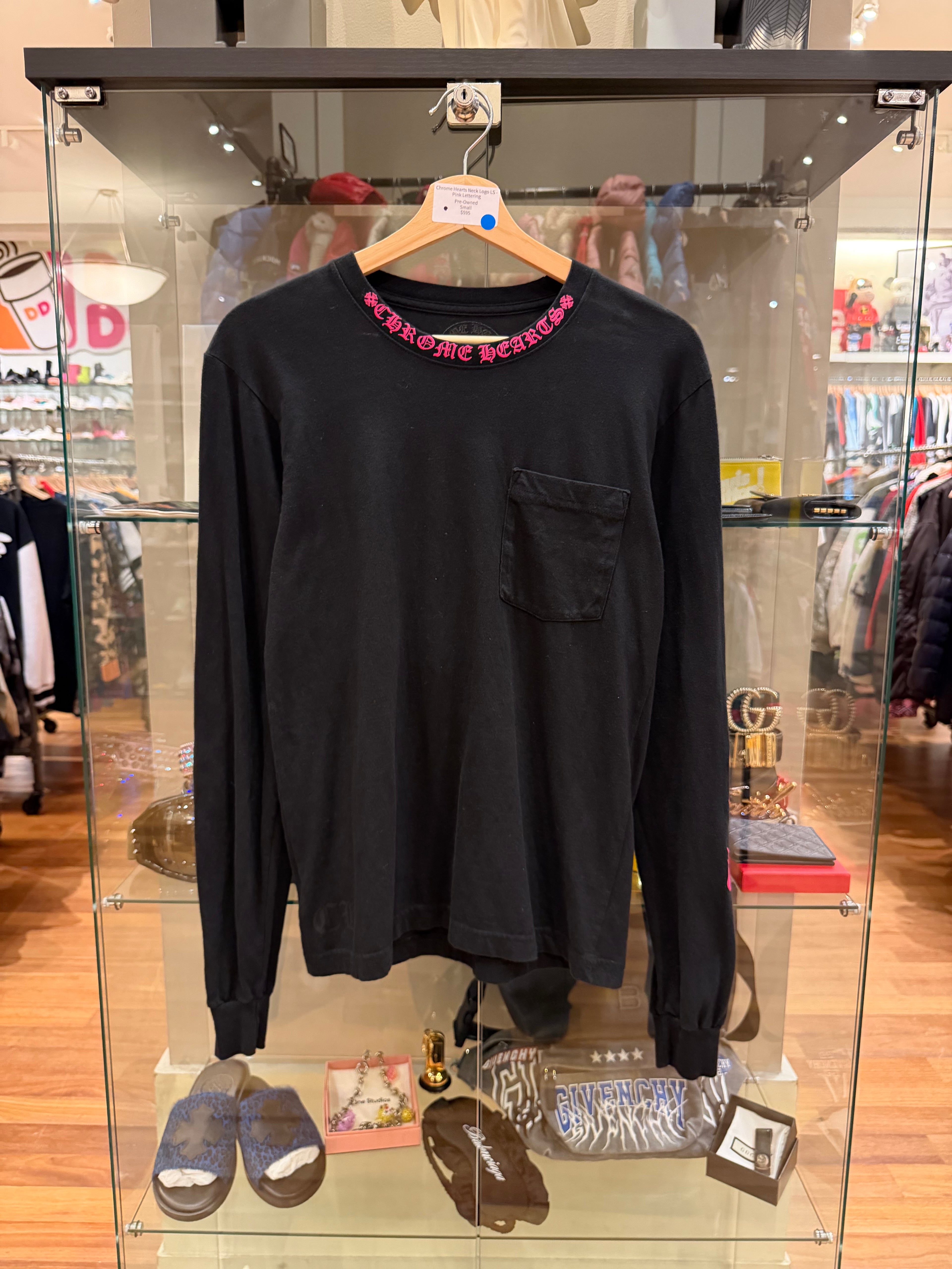 Chrome Hearts Neck Logo LS -
Pink Lettering