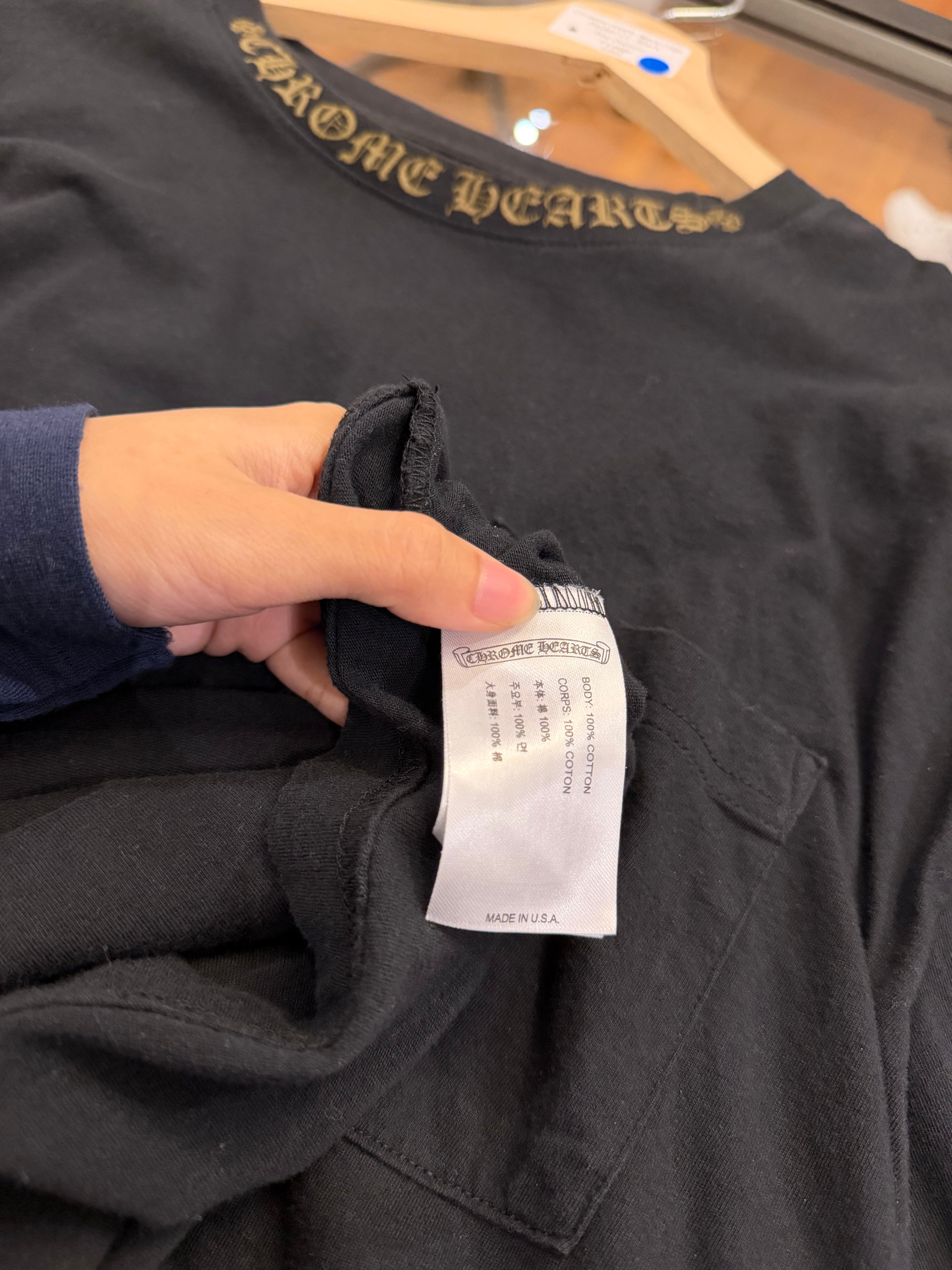 Chrome Hearts Neck Logo
Pocket LS - Black