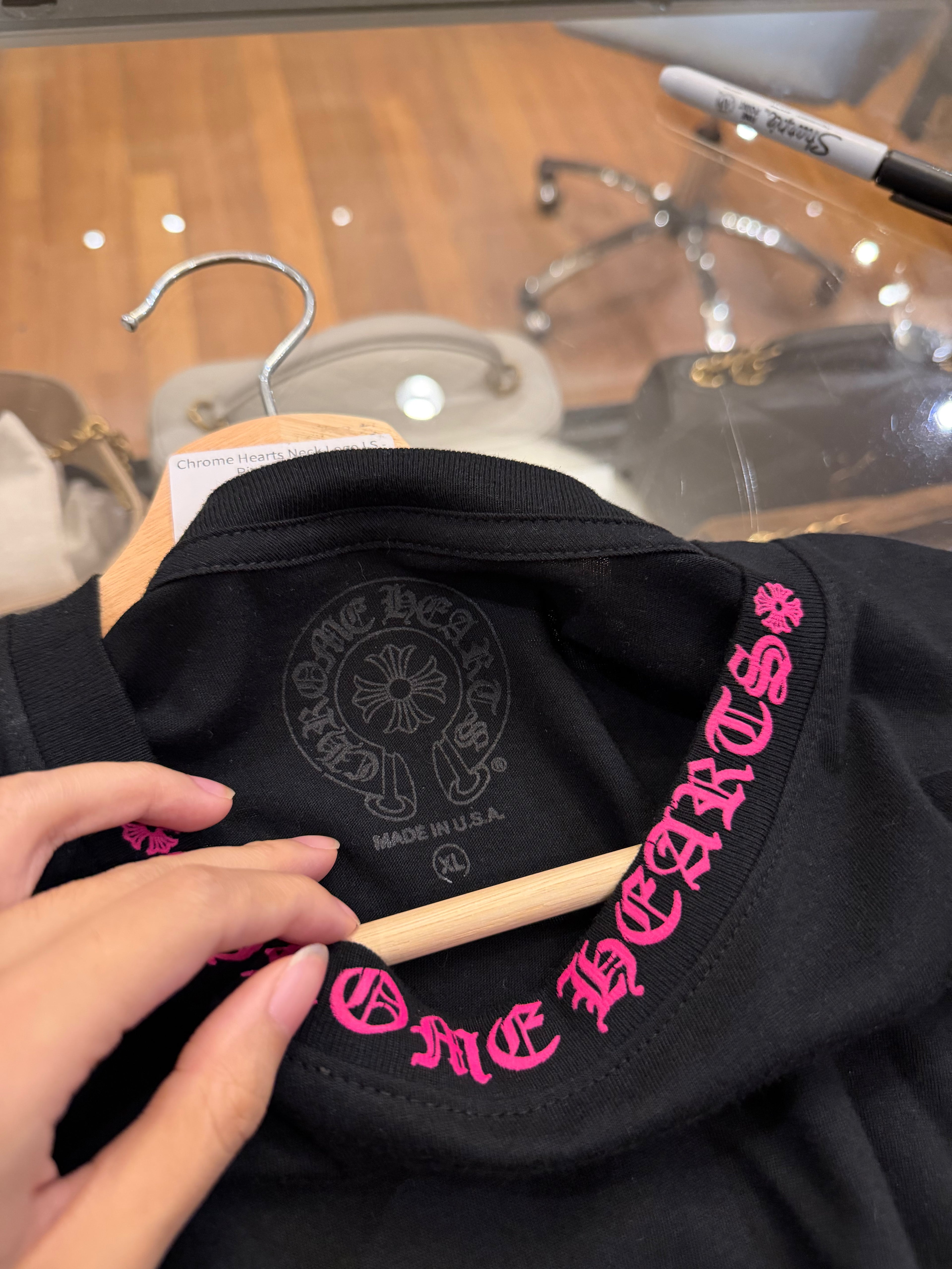Chrome Hearts Neck Logo LS -
Pink Lettering