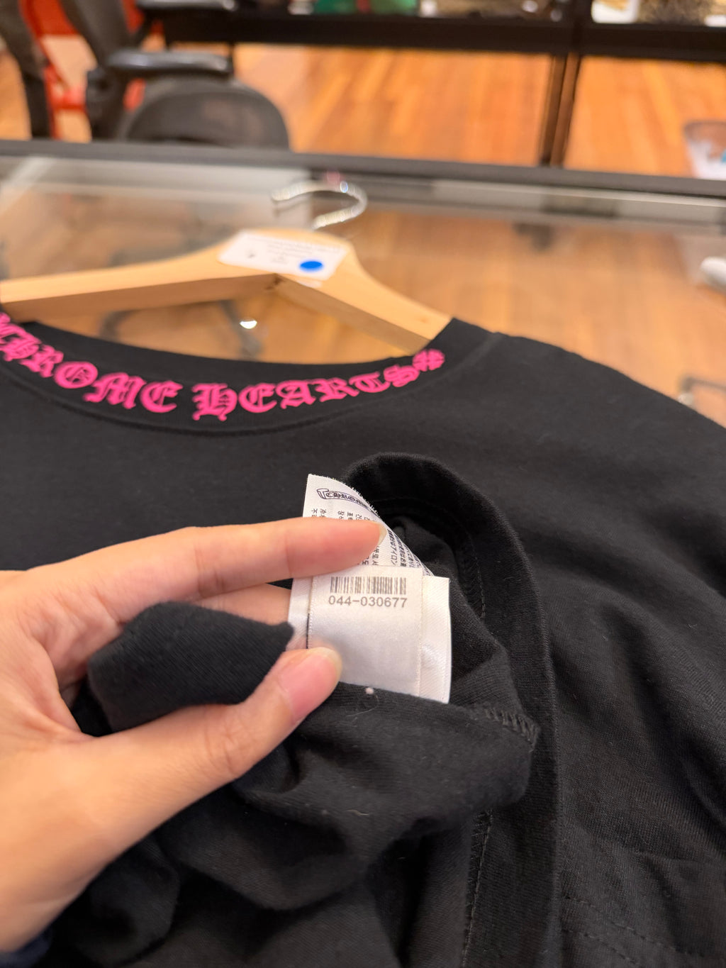 Chrome Hearts Neck Logo LS -
Pink Lettering