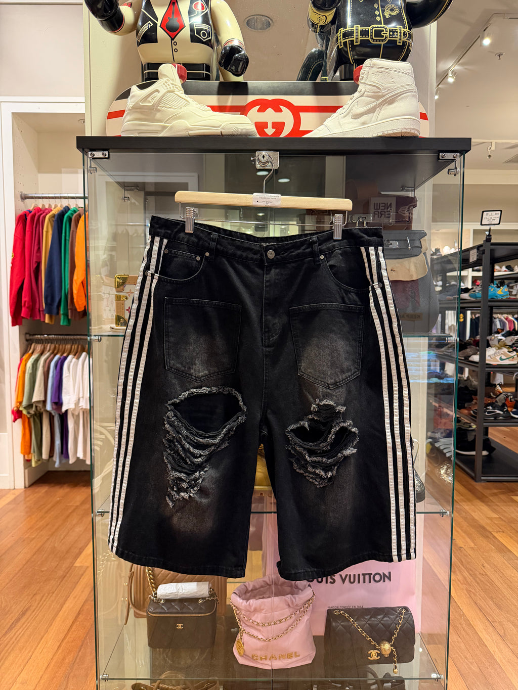Raspberry Hills Distressed