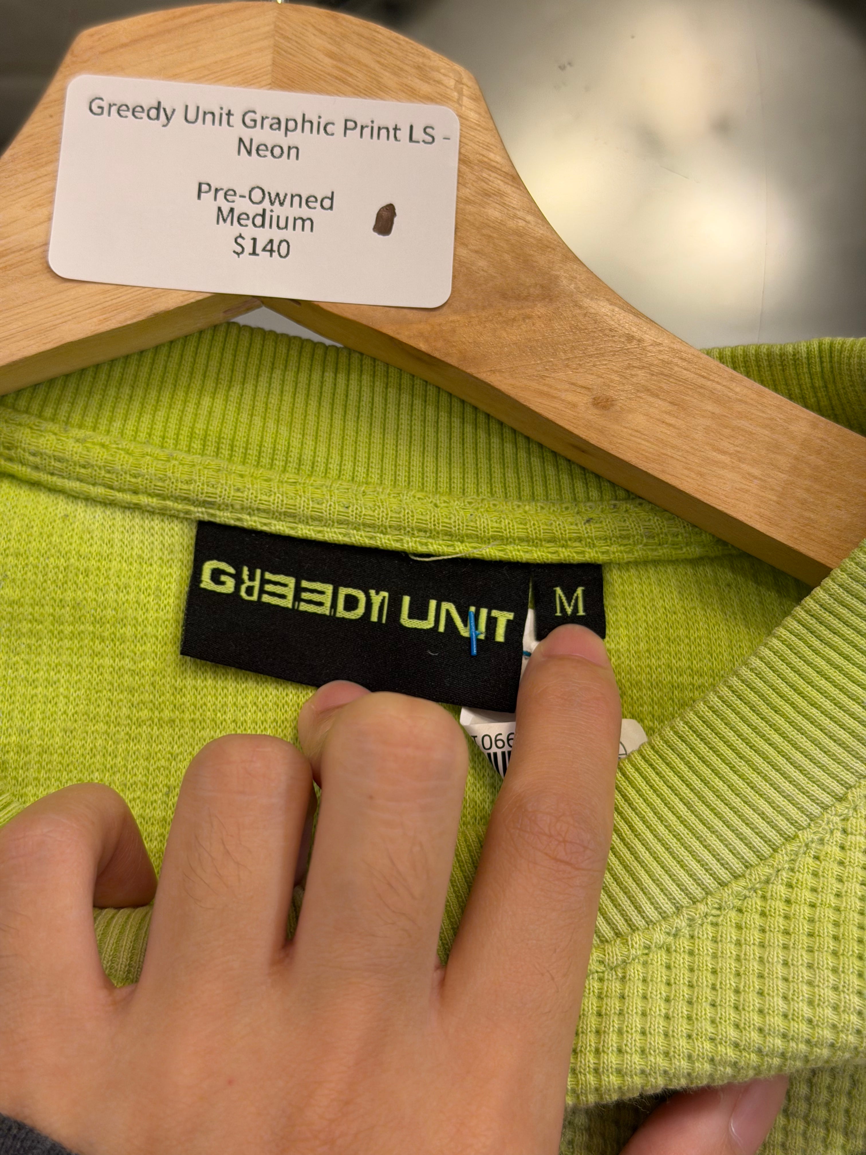 Greedy Unit Graphic Print LS