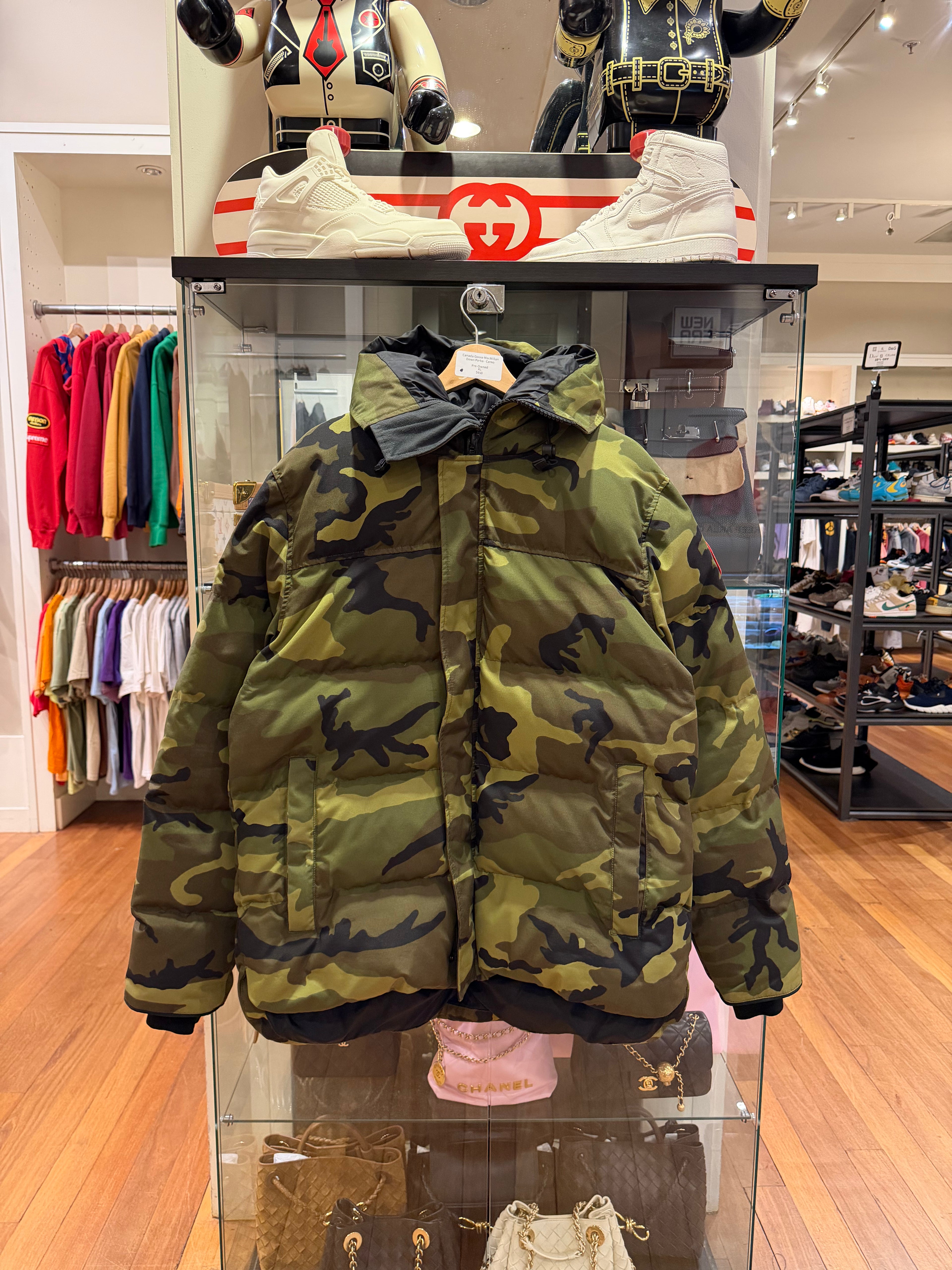 Canada Goose MacMillan
Down Parka
