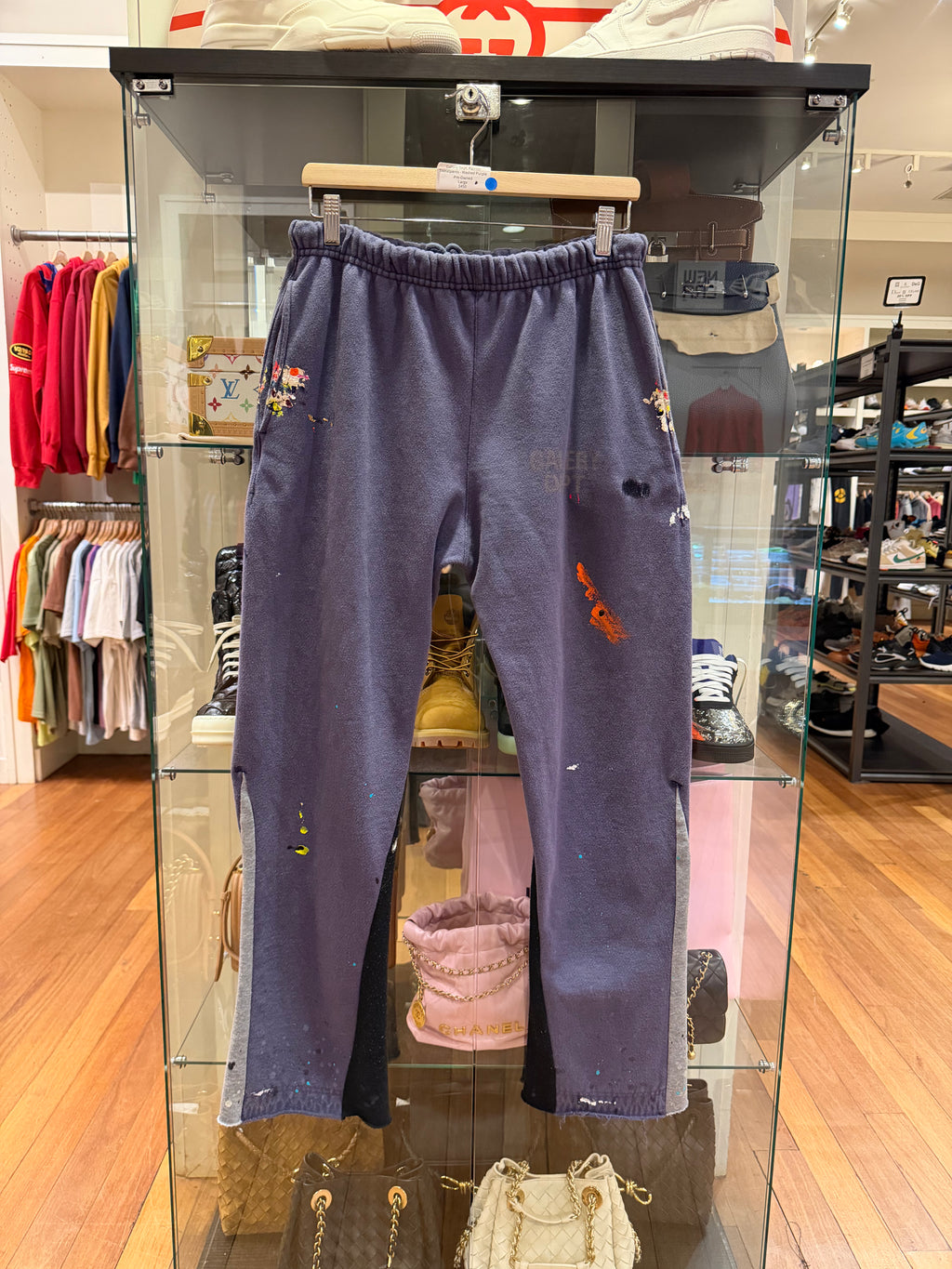 Gallery Dept. Painter
Sweatpants - Washed Purple