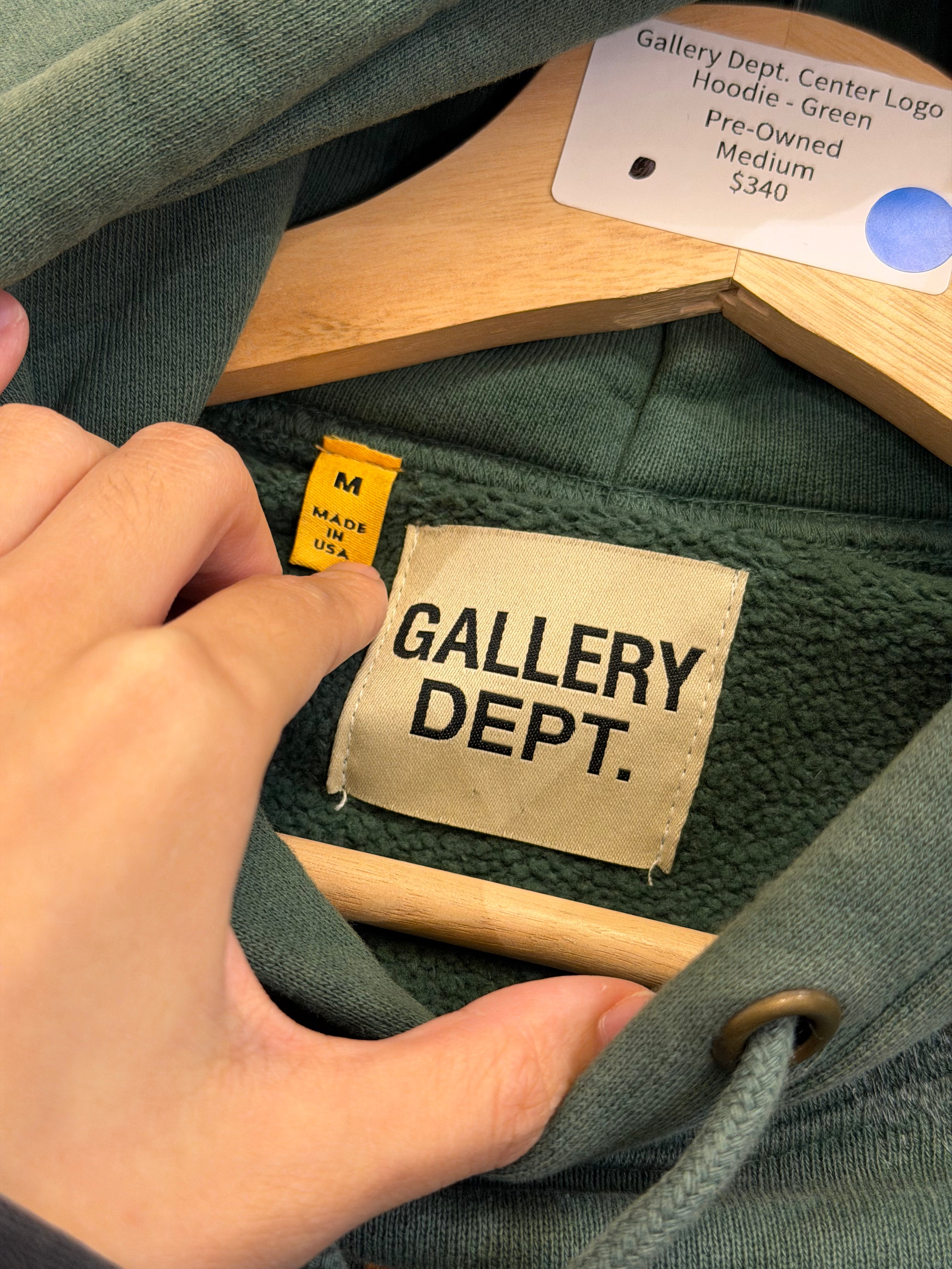 Gallery Dept. Center Logo
Hoodie - Green