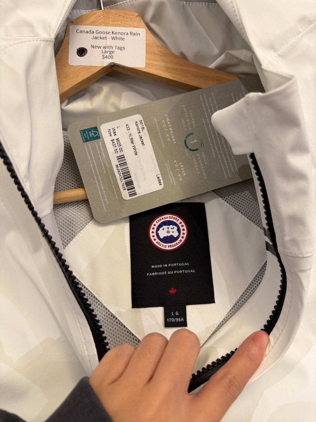 Canada Goose Kenora Rain
Jacket - White