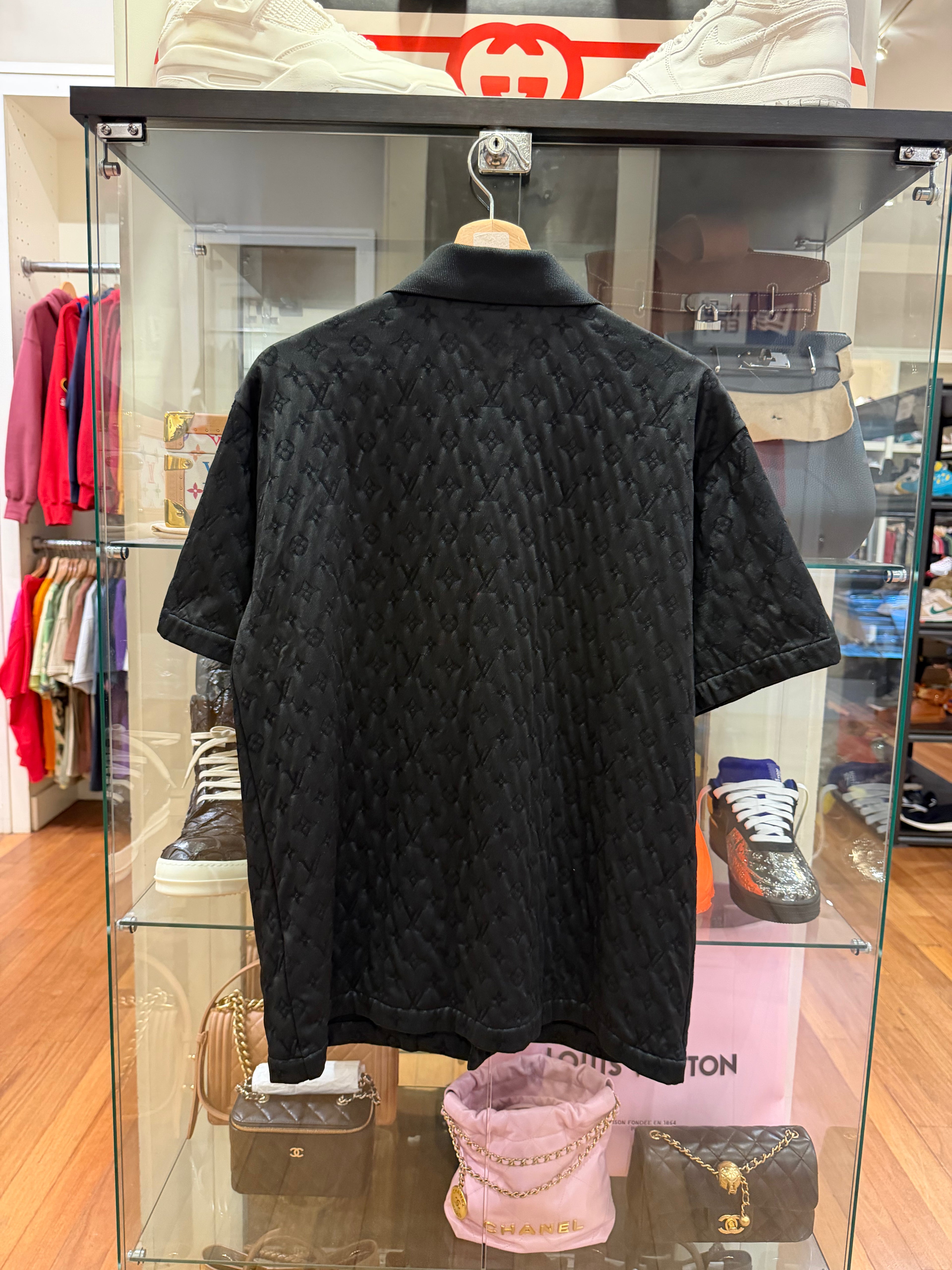 Louis Vuitton x NBA
Monogram Button Up Shirt