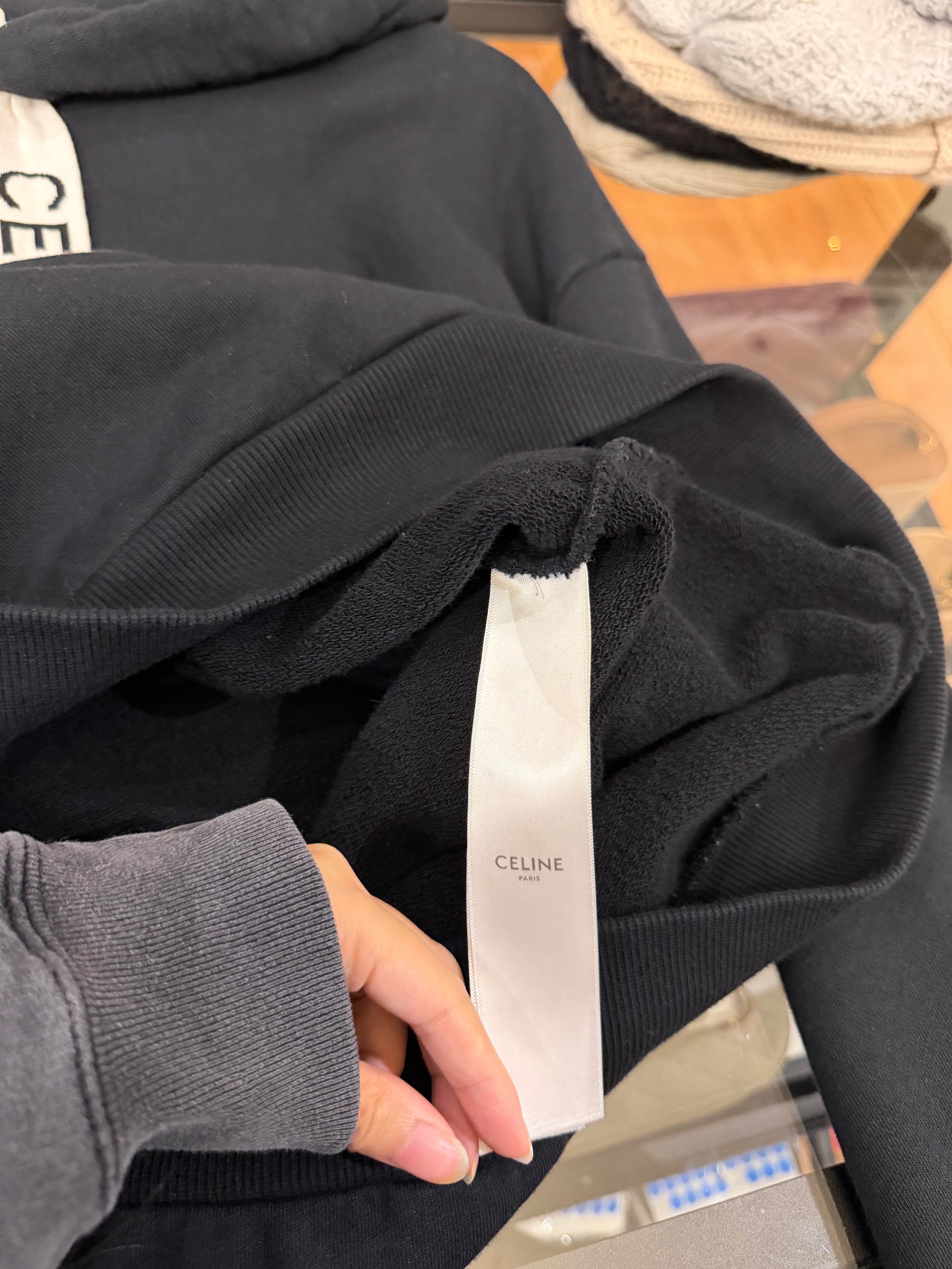 Celine Wide Lace Loose
Hoodie - Black