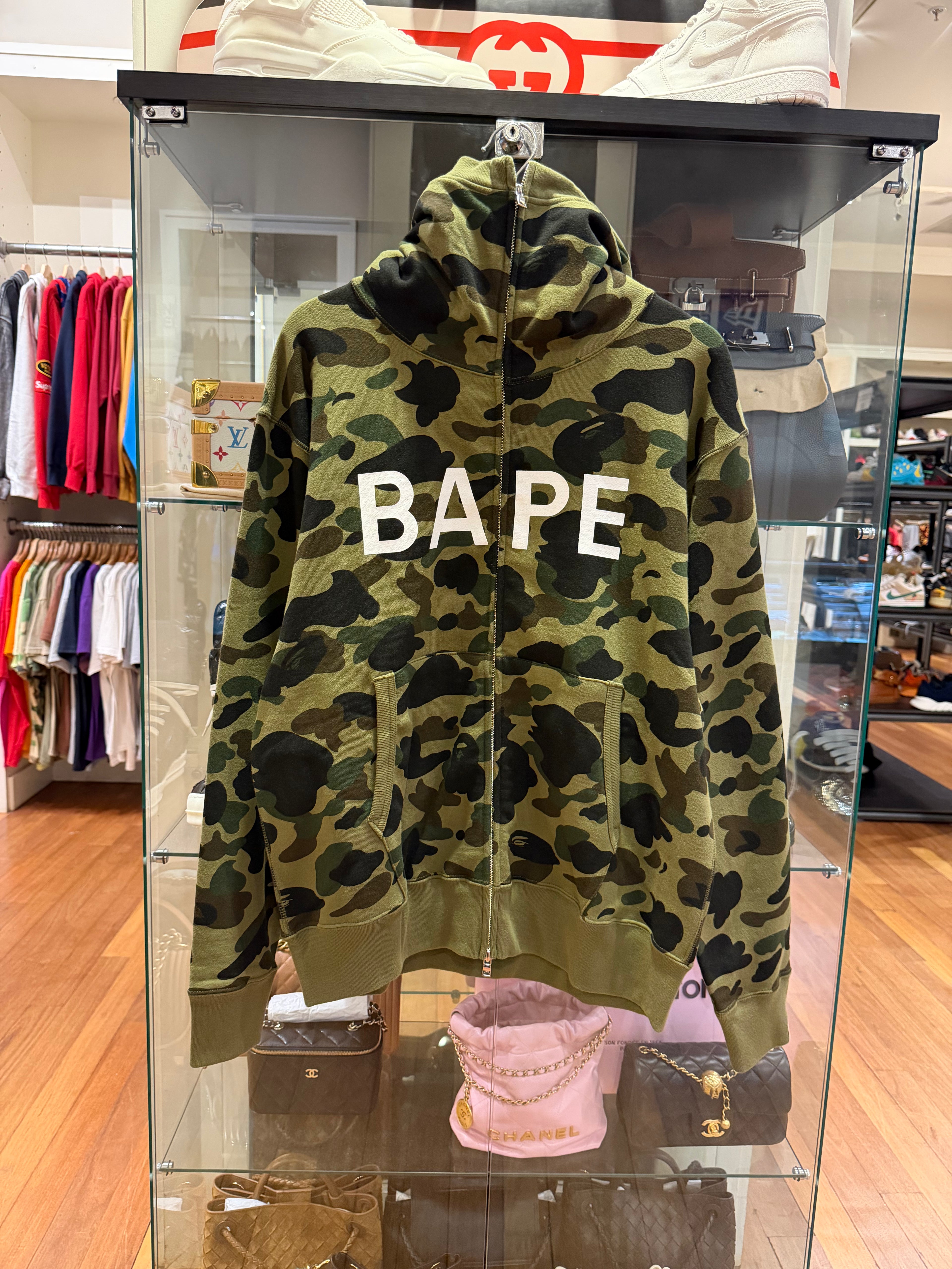 Bape 1st Camo Spell Out Logo
Zip Up