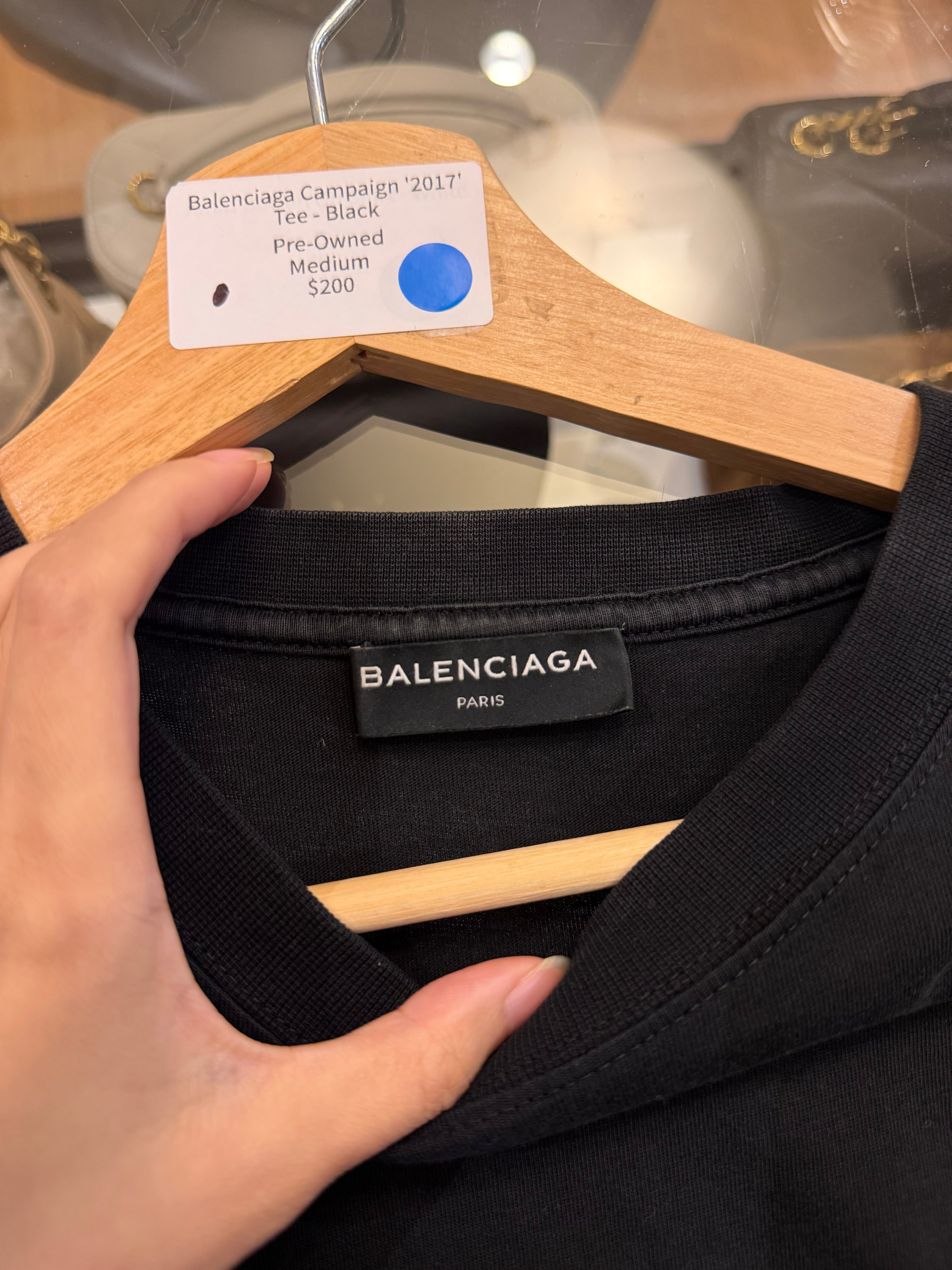 Balenciaga Campaign '2017'
Tee