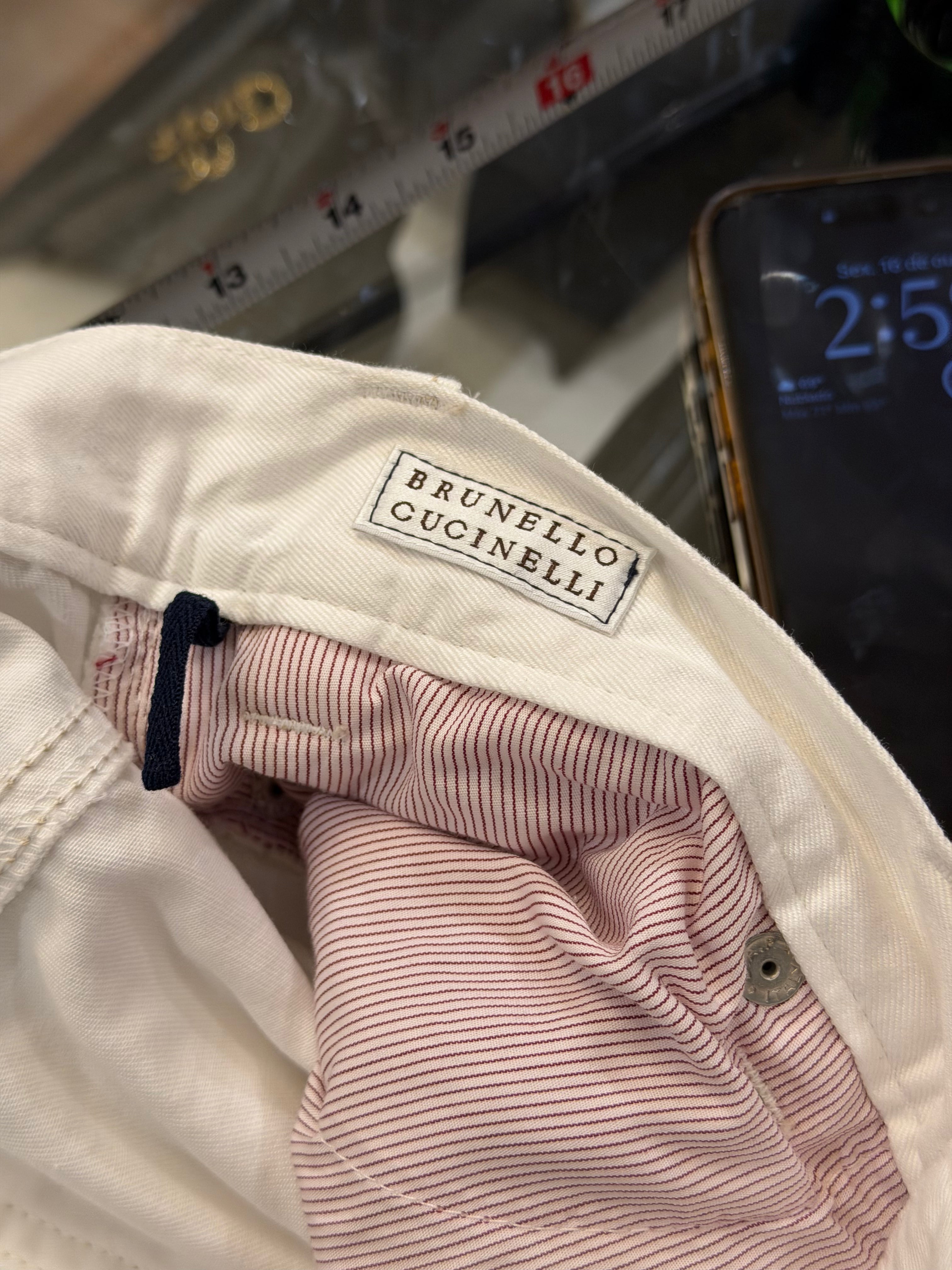 Brunello Cucinelli Loose Fit
Denim Jeans - White