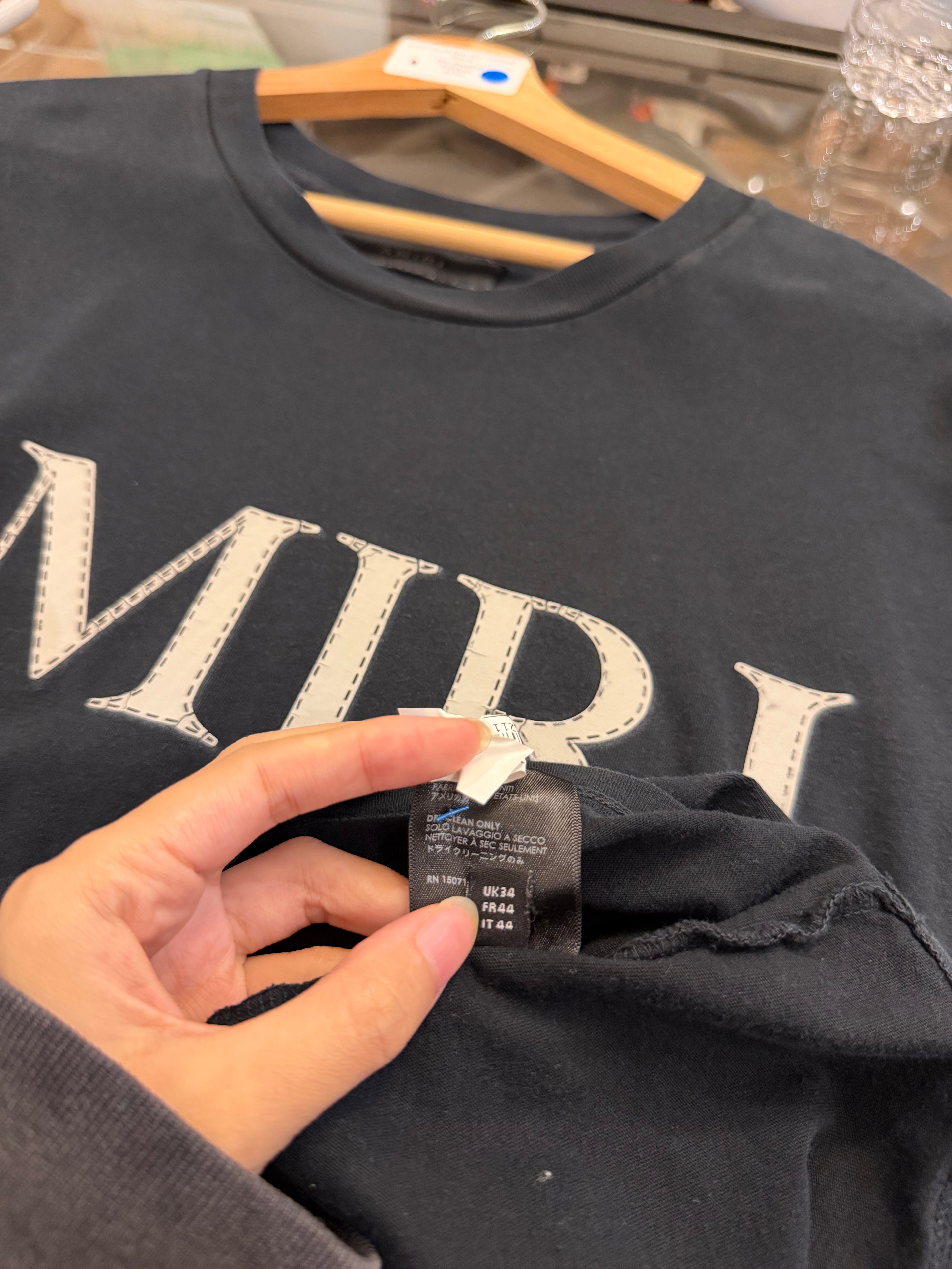 Amiri Spell Out Tee 'Cutout'-
Black