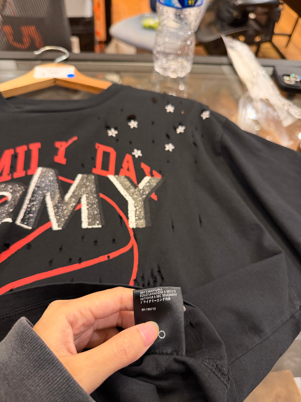 Amiri Army Family Day
Distressed Tee