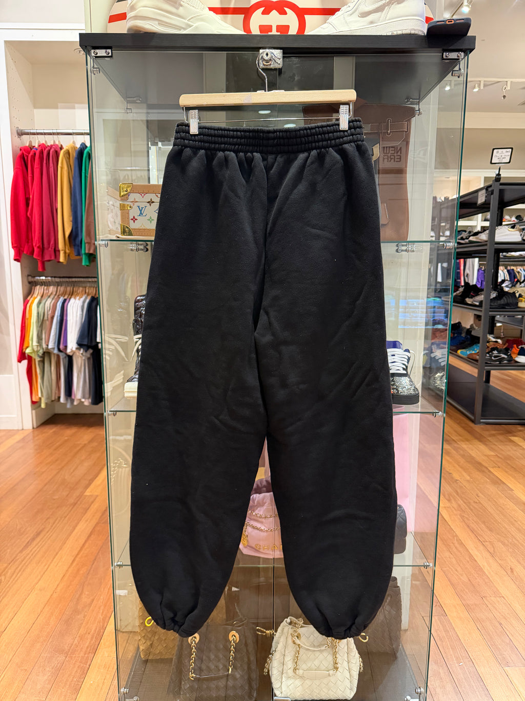 Raspberry Hills Sweatpants - Black