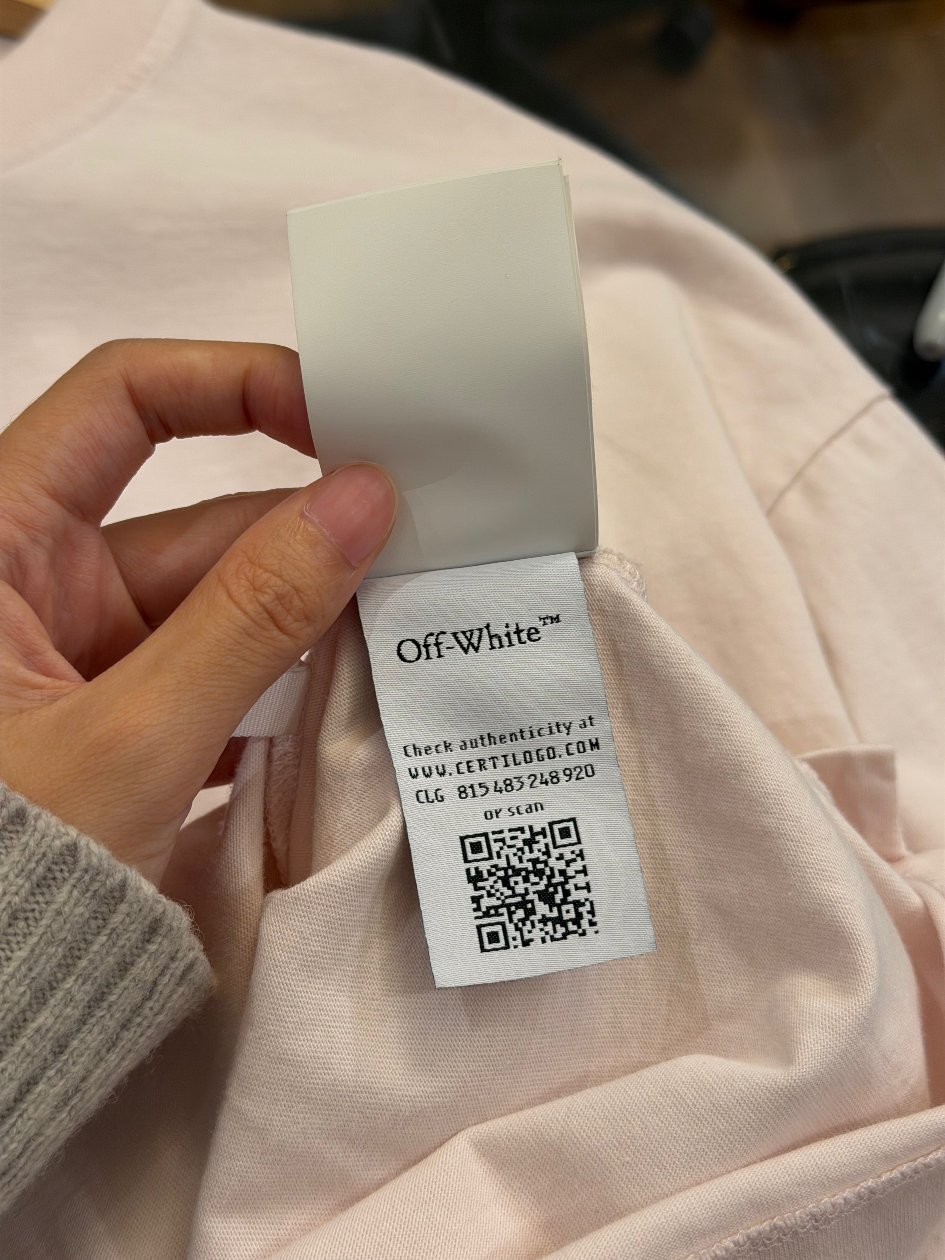 Off-White Painted Logo Tee -
Pink