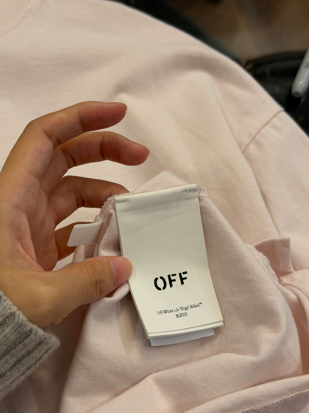 Off-White Painted Logo Tee -
Pink
