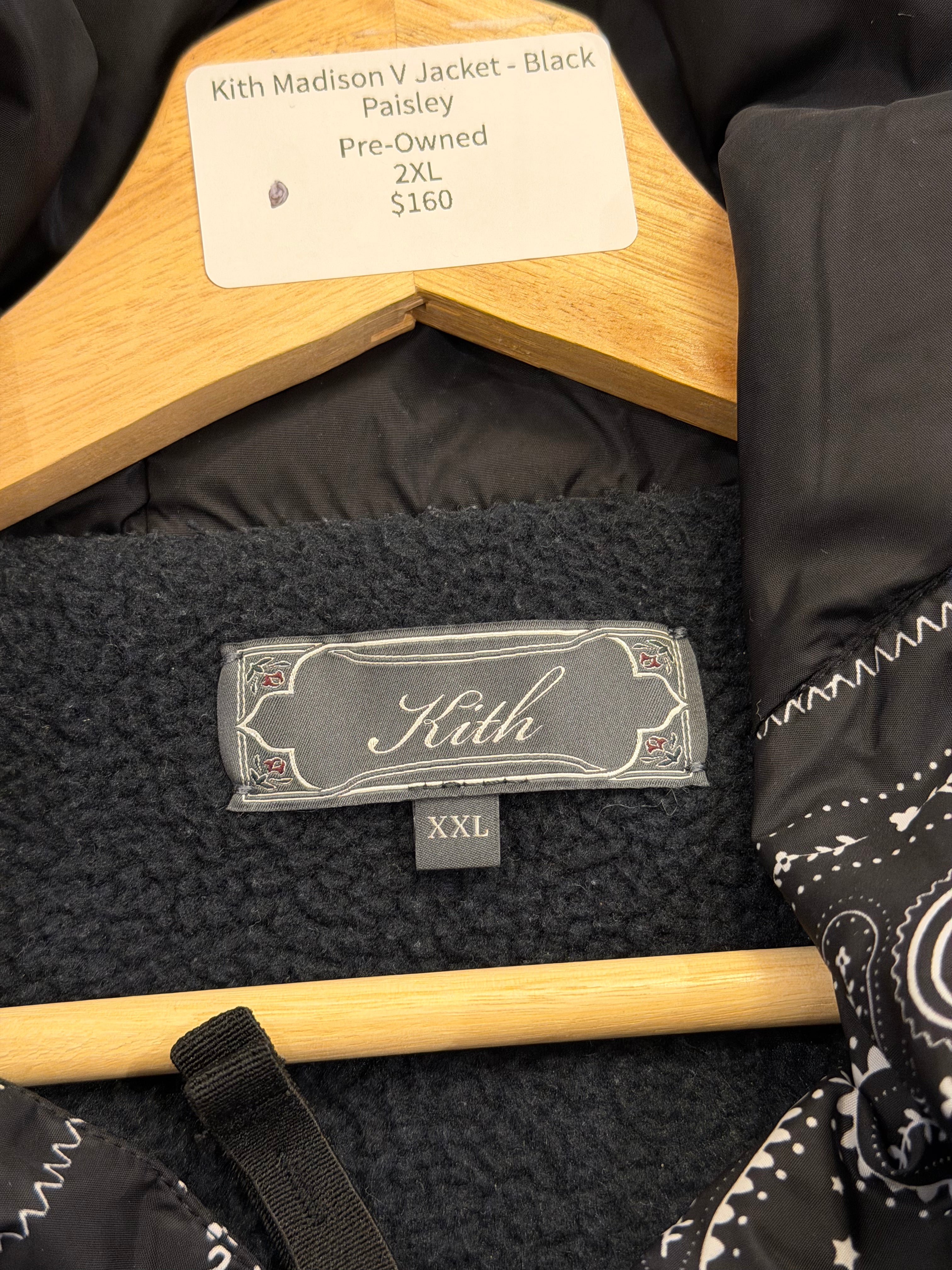 Kith Madison V Jacket - Black
Paisley