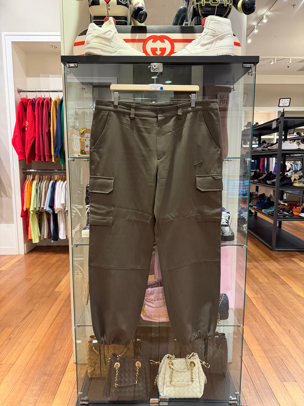 Louis Vuitton Staple Formai
Cotton Cargo Joggers