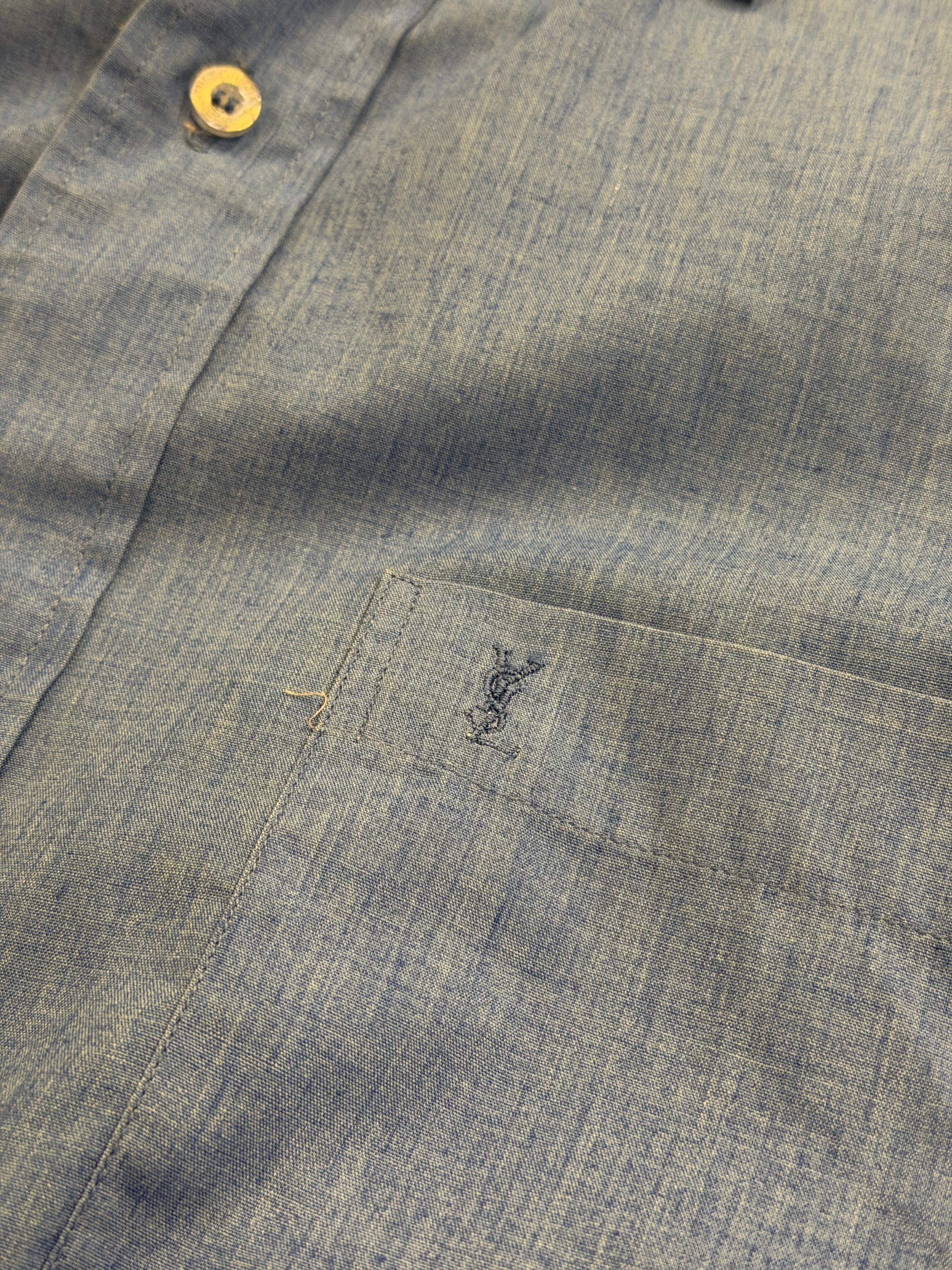 Yves Saint Laurent Button Up
Short Sleeve