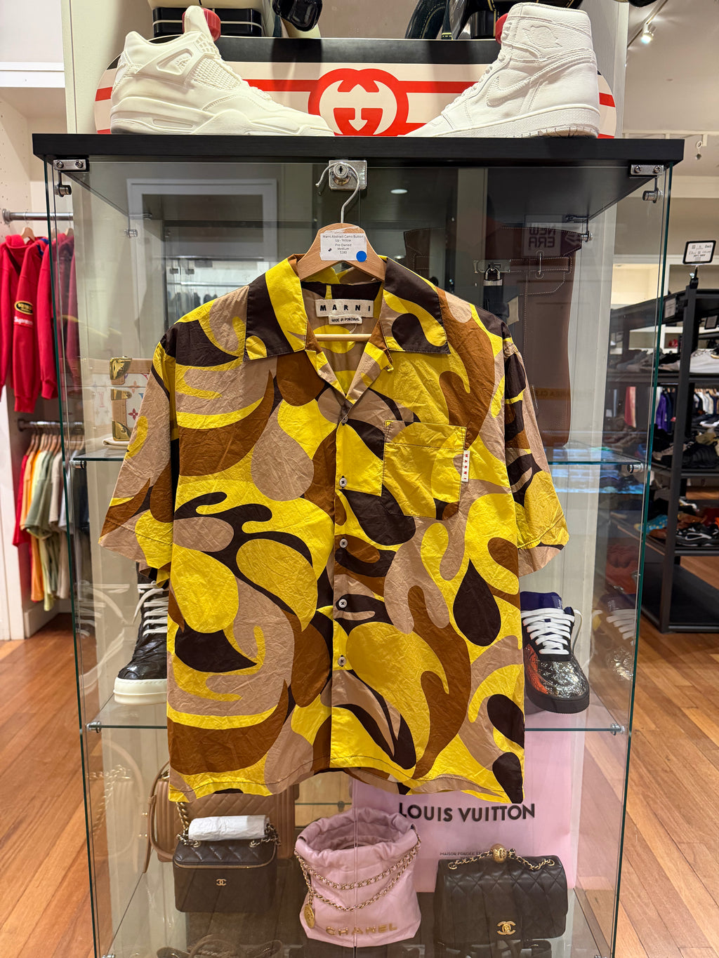 Marni Abstract Camo Button
Up - Yellow