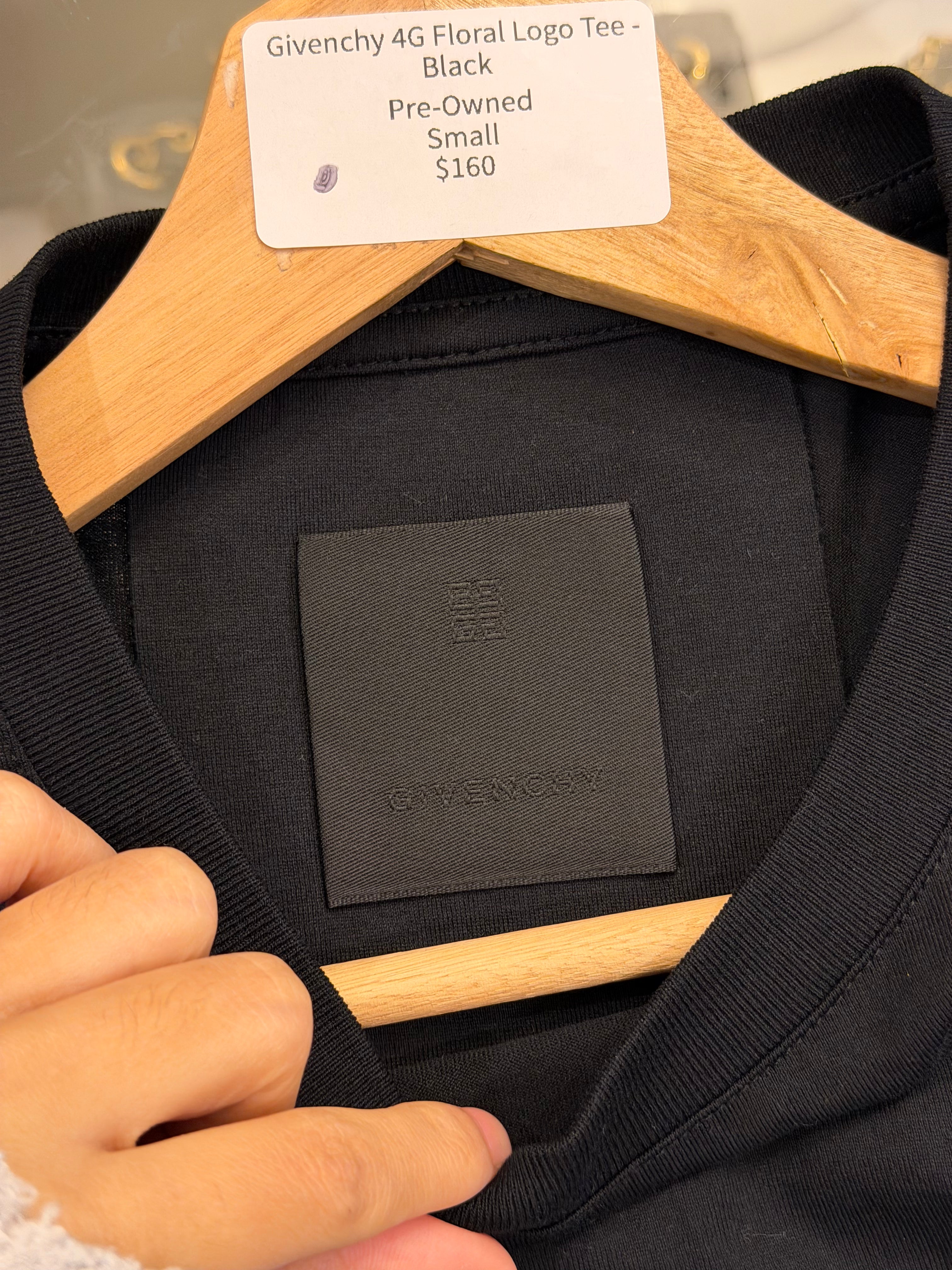 Givenchy 4G Floral Logo Tee -
Black