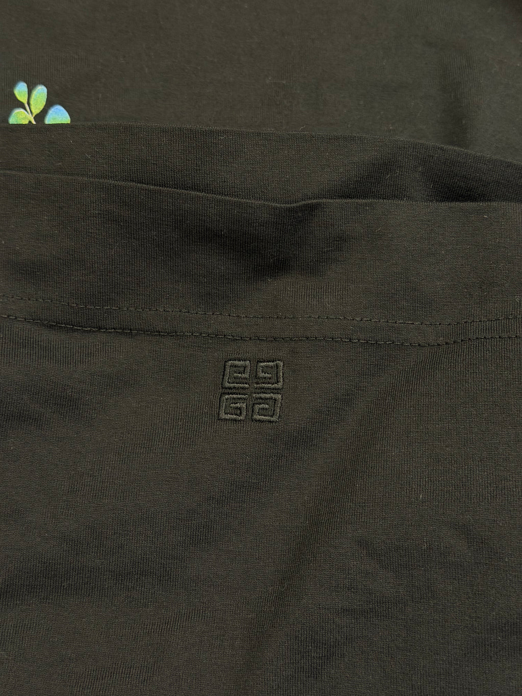 Givenchy 4G Floral Logo Tee -
Black