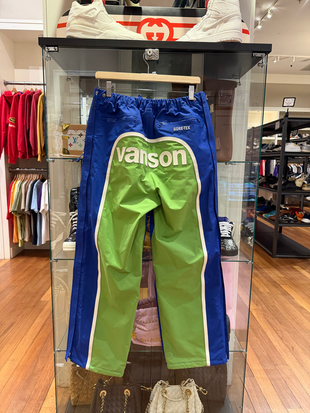 Supreme x Vanson Leathers
GORE-TEX Pant - Blue Green