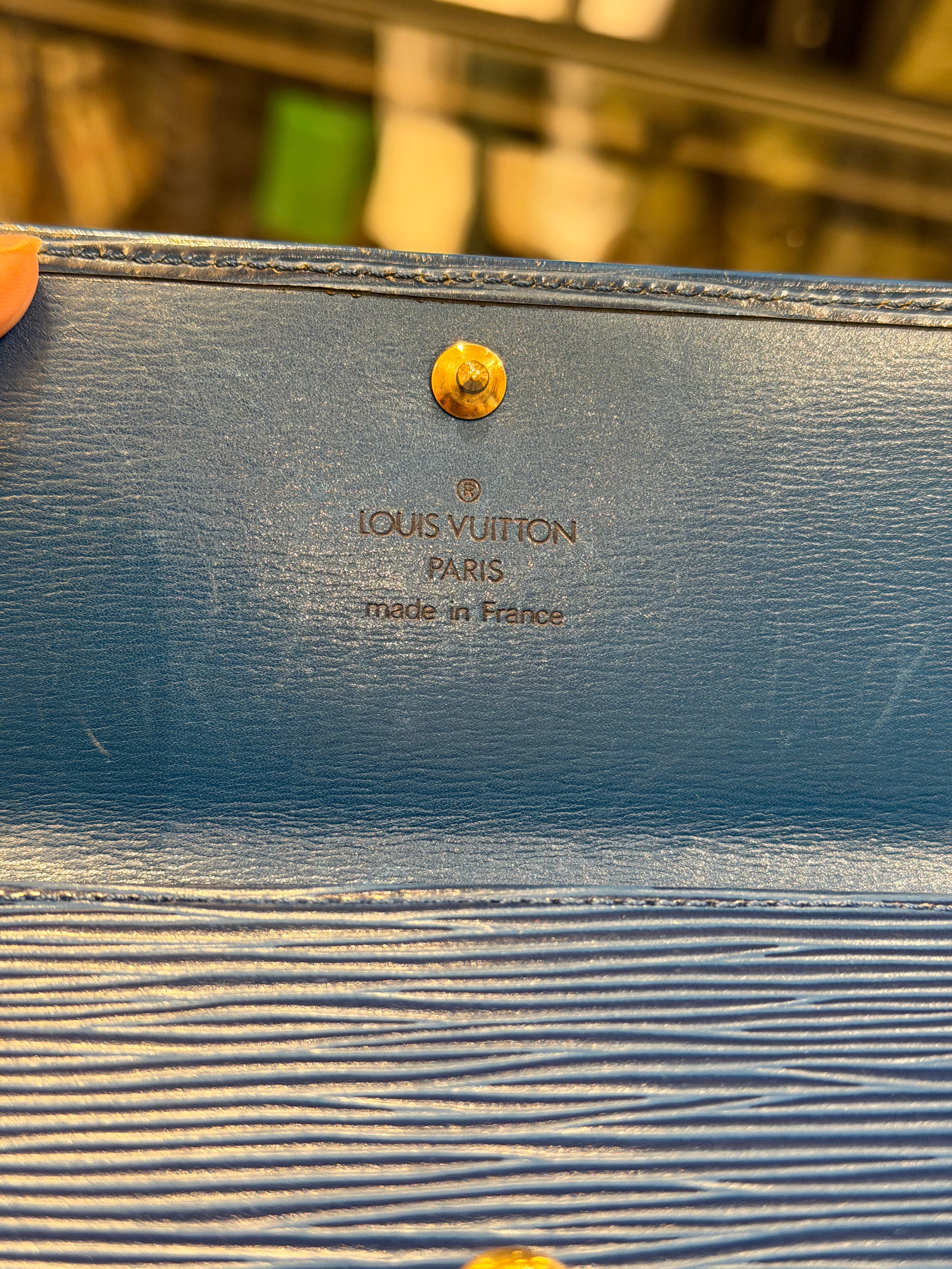 Louis Vuitton Toledo Blue Epi Leather Sarah Wallet