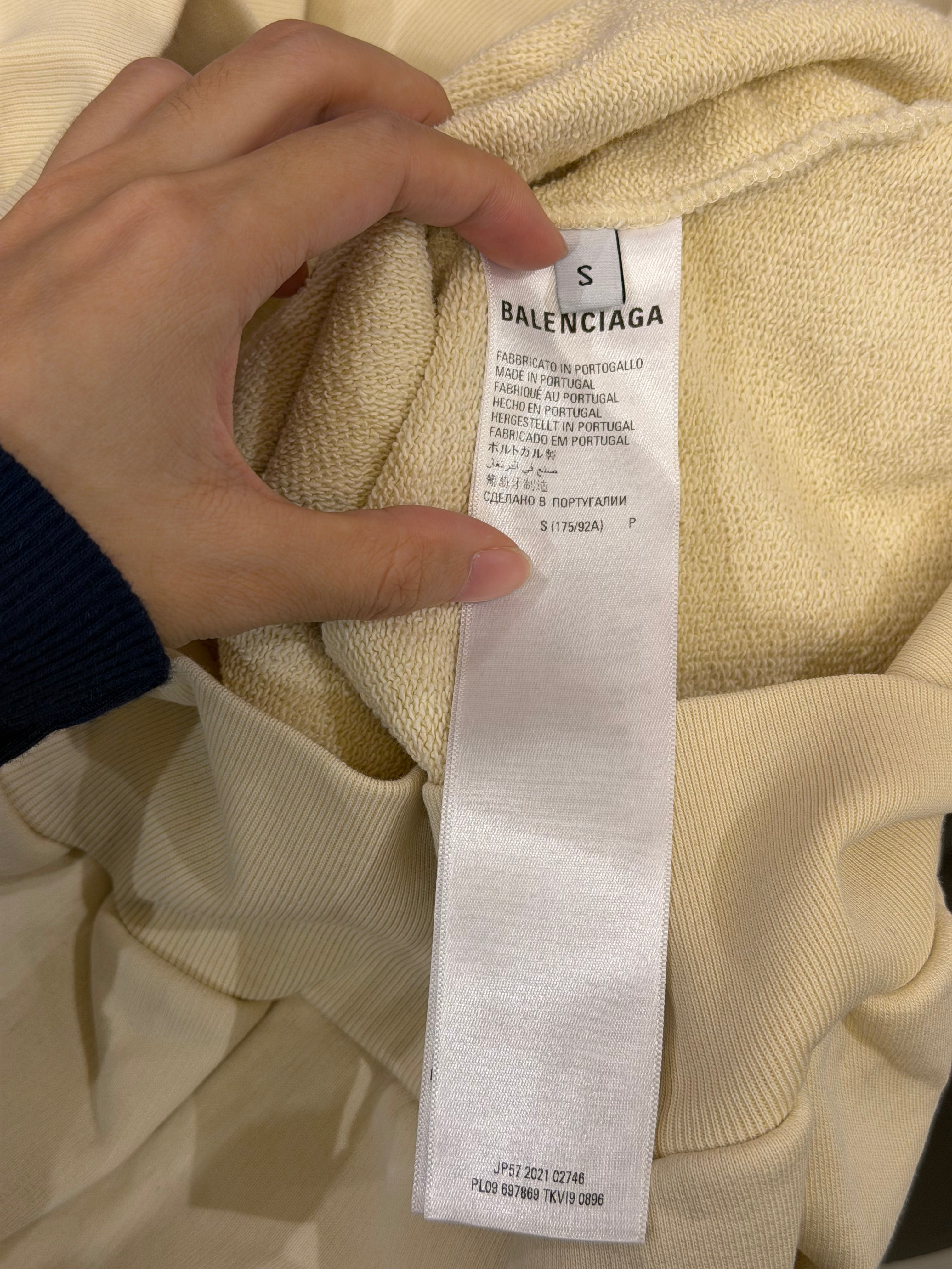 Balenciaga Campaign Logo
Crewneck - Cream