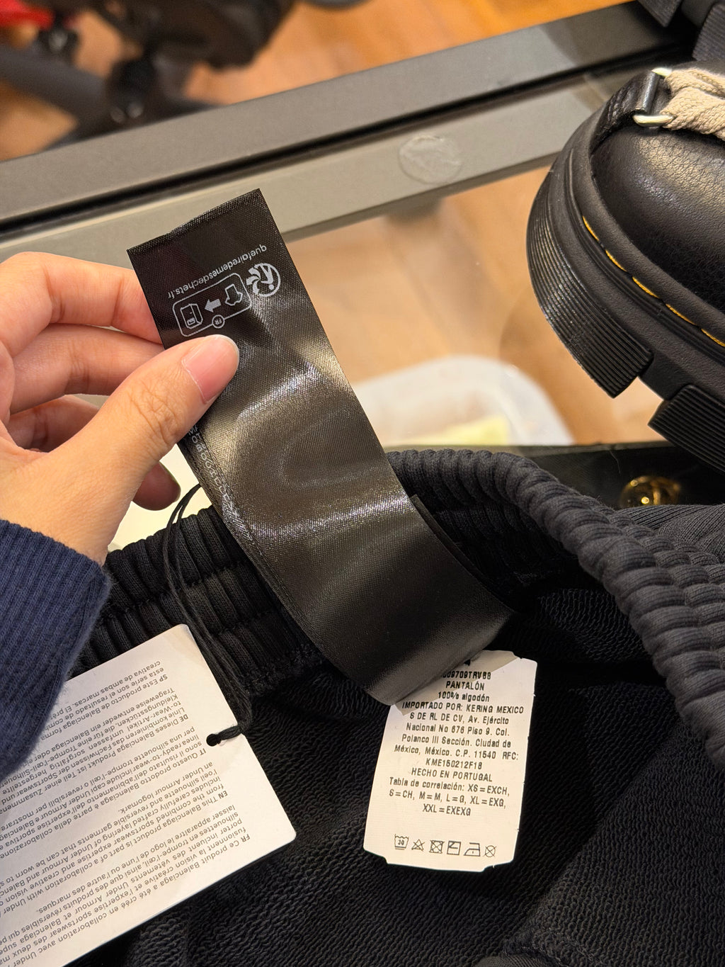 Balenciaga x Under Armour Baggy Sweatpants - Washed
Black